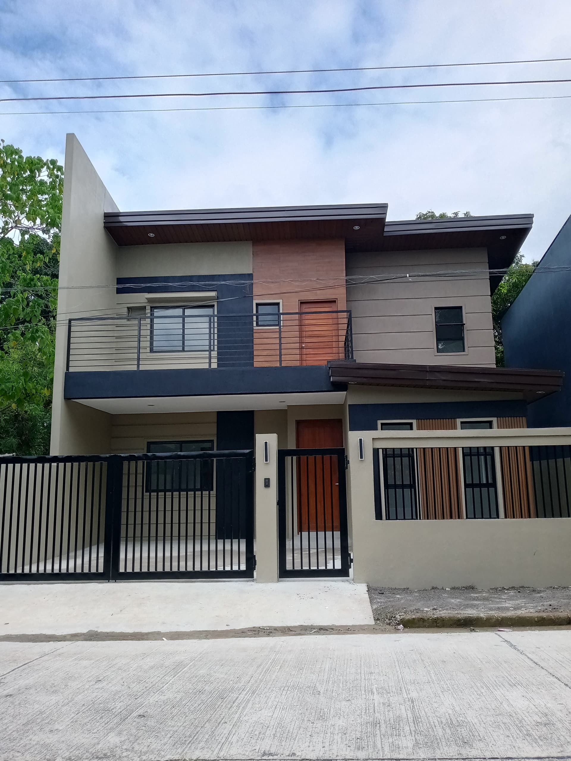 FOR SALE! 4BR 149sqm FA House & Lot in Brgy Villamonte Bacolod-AP