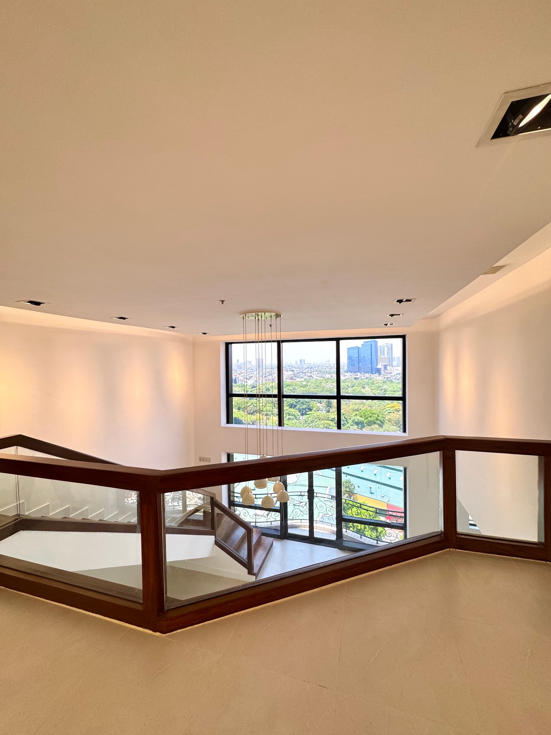 5BR 300sqm Condo for Sale in Makati