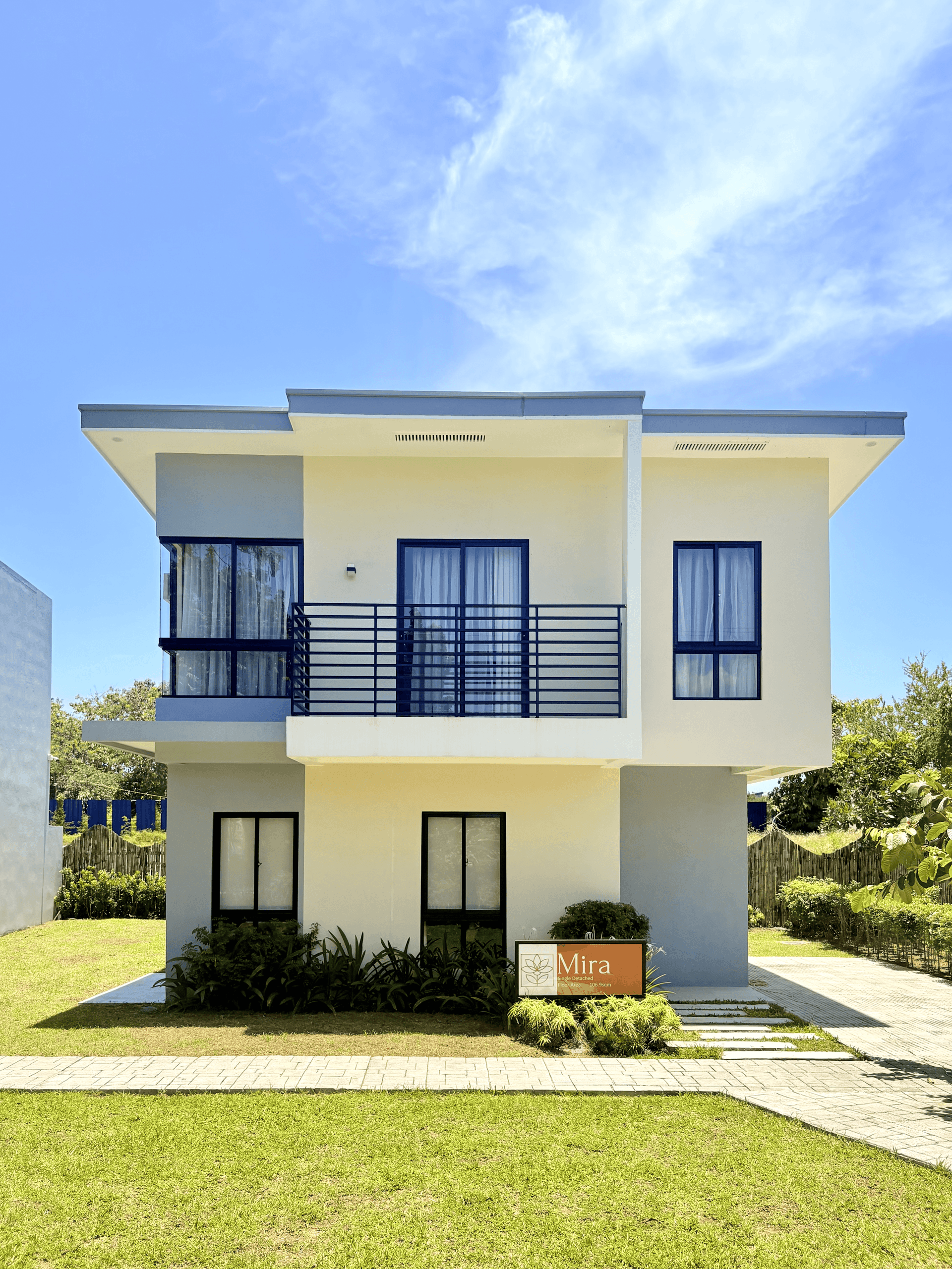 For Sale- 8.1M- 2 Storey Single Detached House & Lot w/3 BR, in Brgy. Talisay Lipa City Batangas- EA 