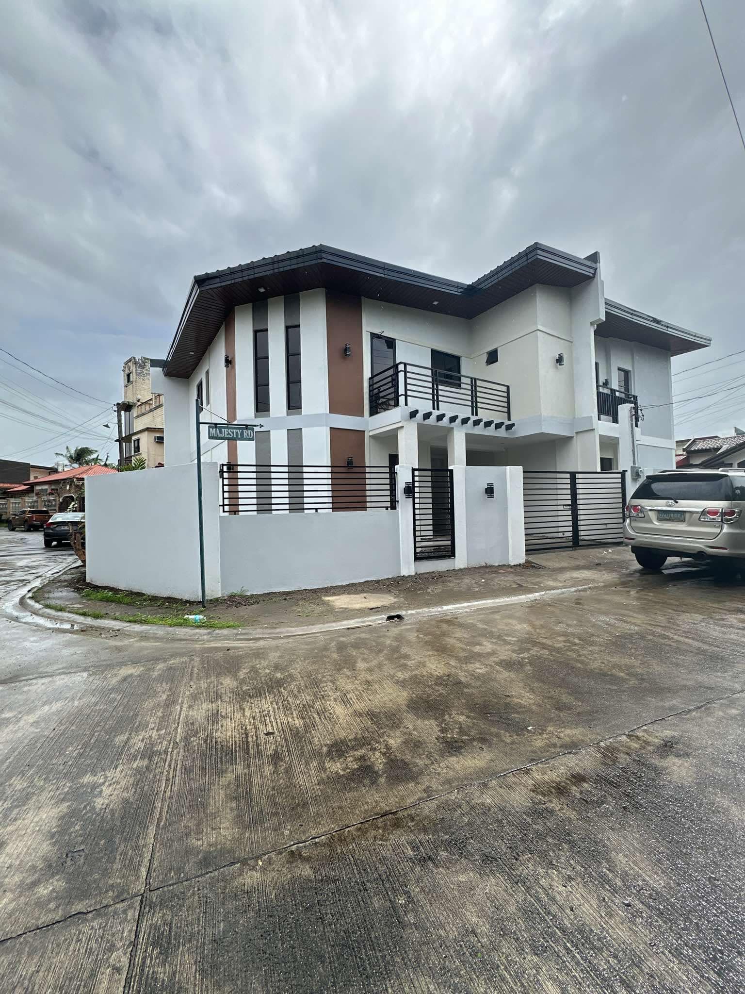 FOR SALE!  4BR w/ 100sqm FA House & Lot RFO for Sale in Bacolod-AP
