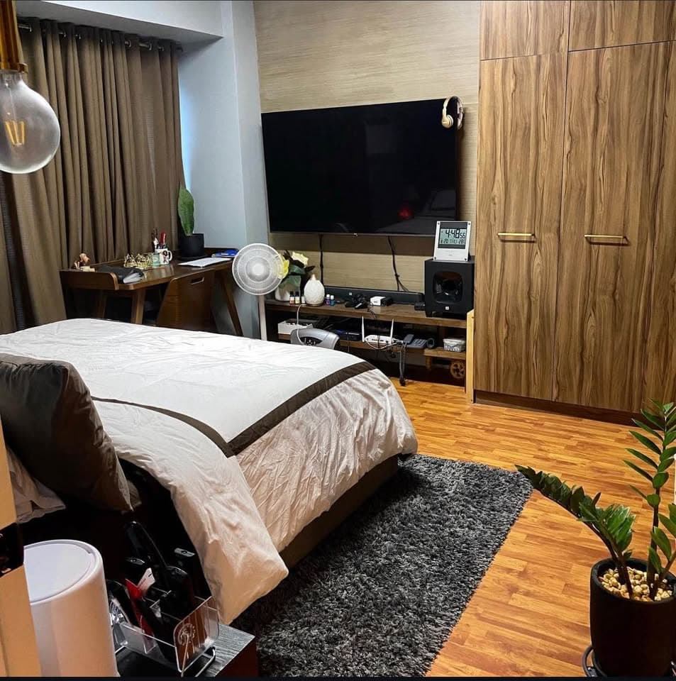 FOR SALE: Fully Furnished Bi-Level 2BR Penthouse in East of Galleria Ortigas Center, Pasig City