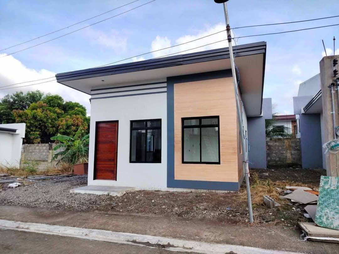 FOR SALE! RFO Bungalow Modern Side Attach House and Lot in Brgy Mansilingan Bacolod-AP