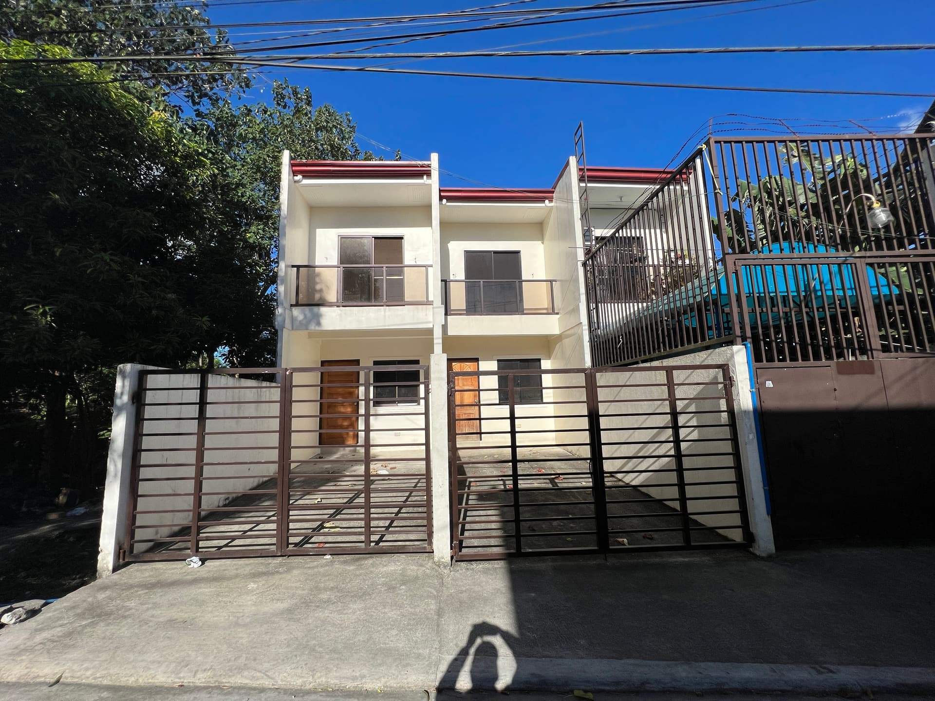 For Sale! 3 Bedrooms House and Lot in Amparo Village North Caloocan 6M -AJCF