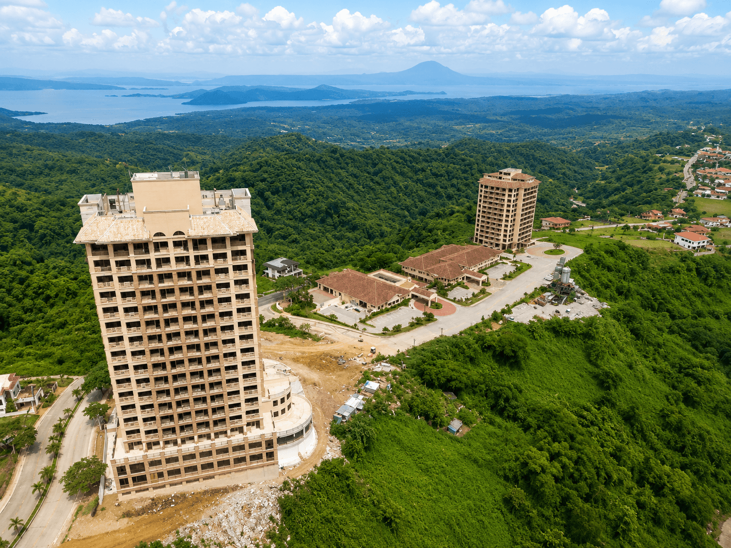Splendido Golf And Country Club | 1BR Residential for Sale in City of Tagaytay