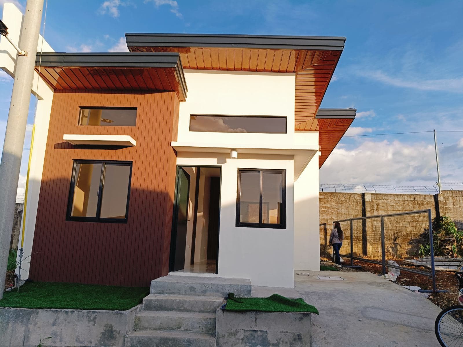 FOR SALE! Brand New High Ceiling House and Lot  in Brgy Vista Alegre Bacolod city-AP