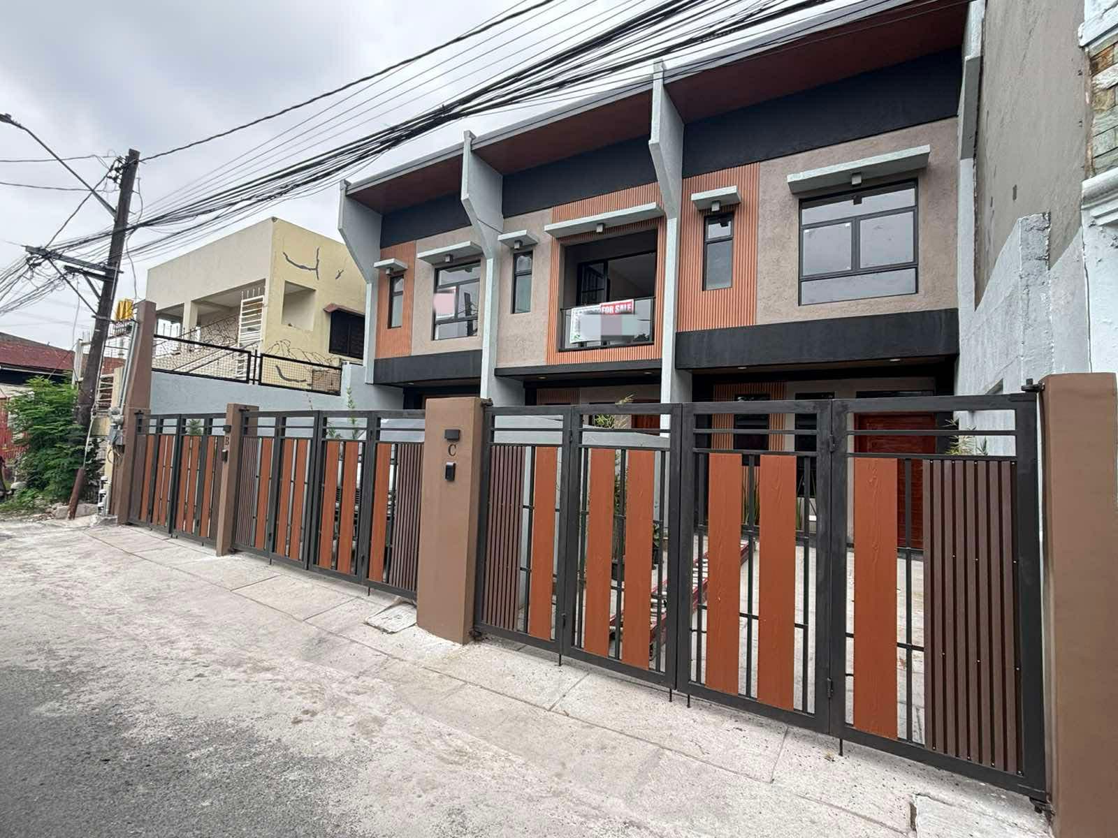 Near Sucat Road Townhouse for Sale in Parañaque 8.8M only - JB