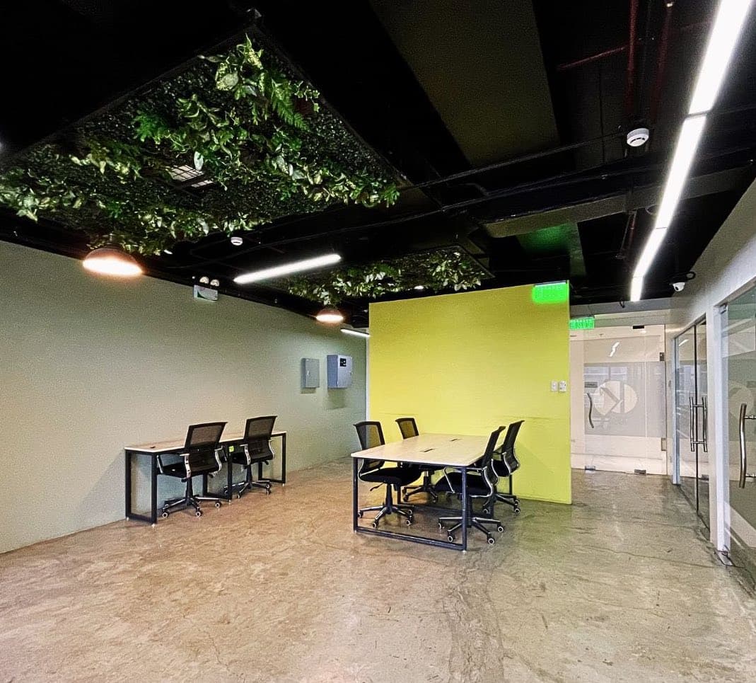 High Street South Corporate Plaza | 1BR 95sqm Office Space for Rent in Taguig