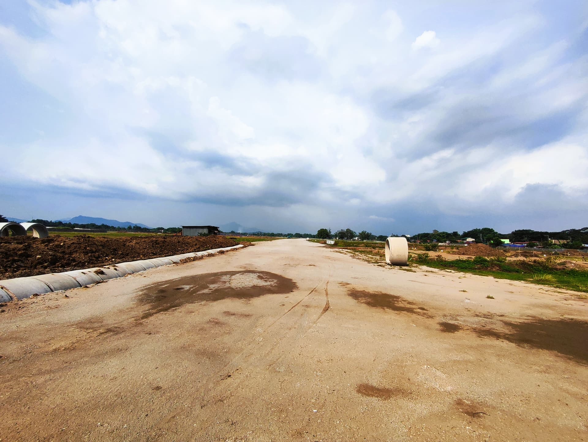 Newtown Commercial Lot For Sale with Clubhouse Located in Lumbangan Nasugbu Batangas - RAS