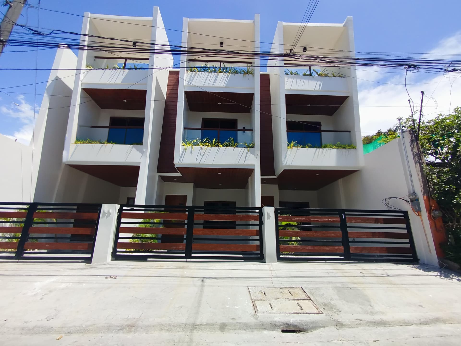 Ready for Occupancy Townhouse for Sale in Las Pinas near SM South Mall - JB