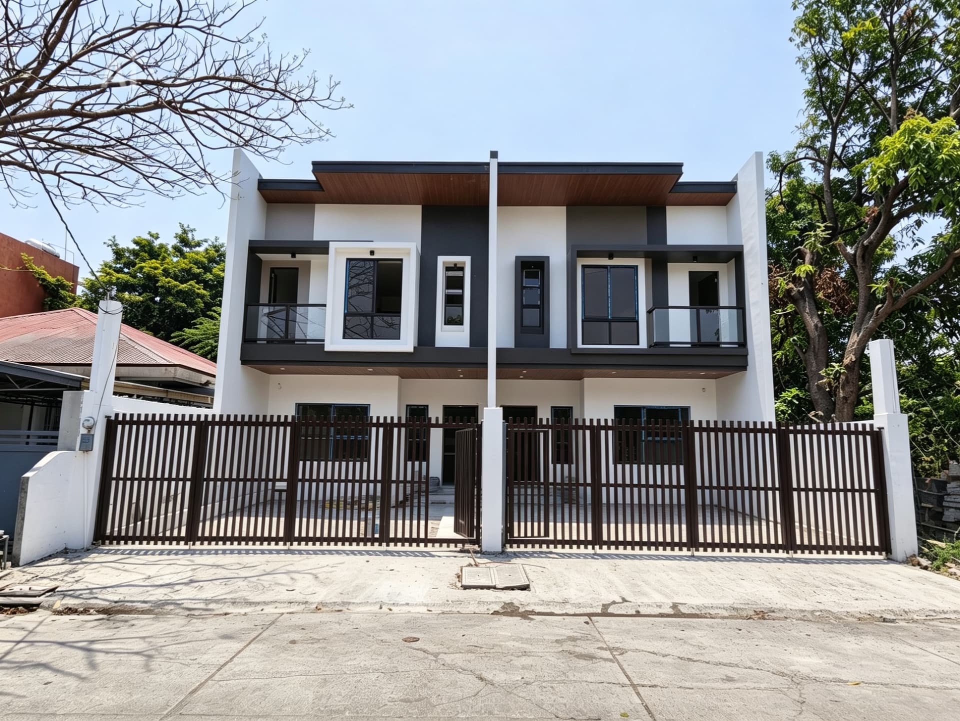 Elegant Modern Townhouse for sale in las pinas near Marcos Alvarez - JB