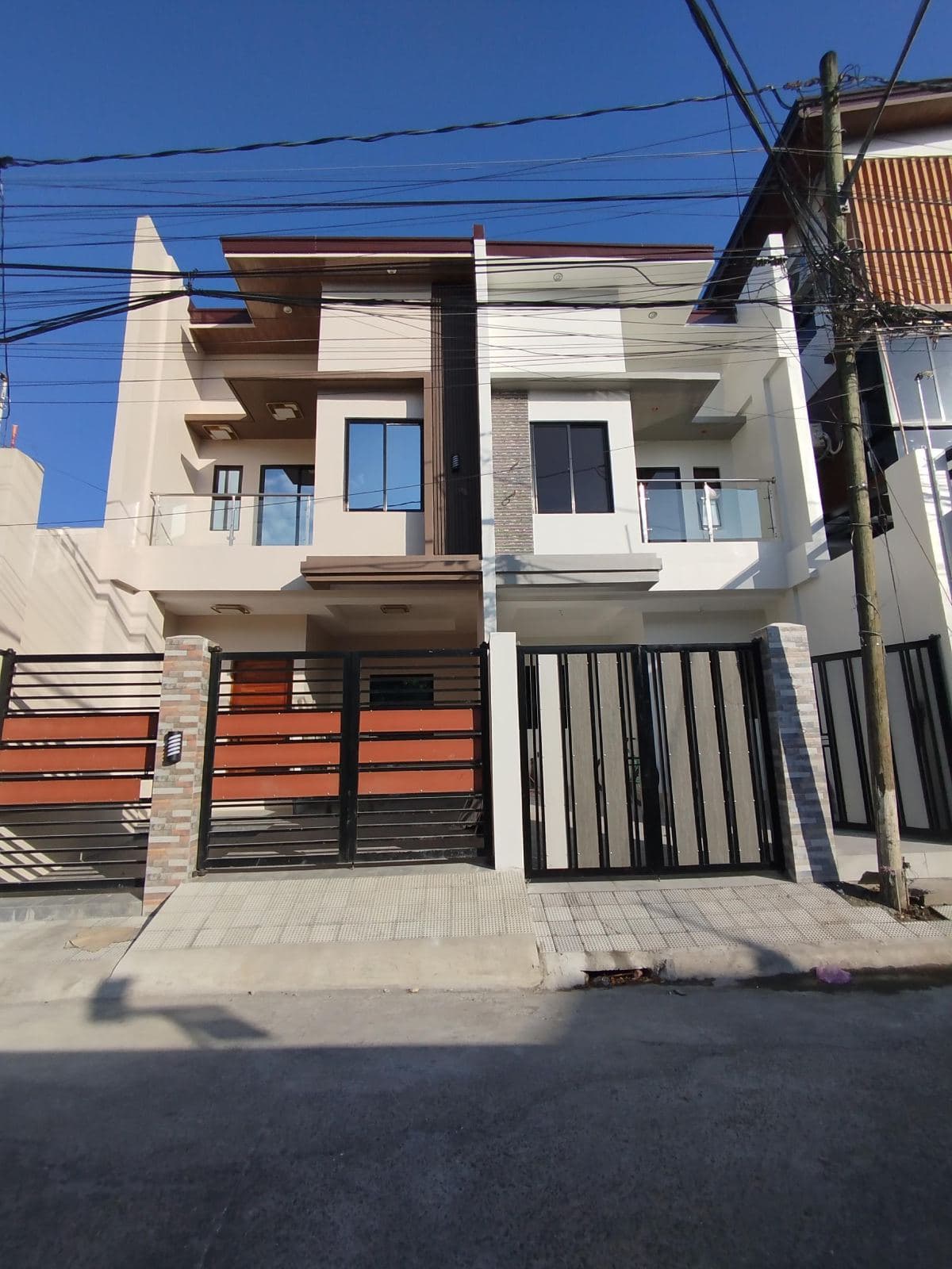 Two Storey Townhouse for Sale in Fortunata Village Paranaque near Sucat Road - JB