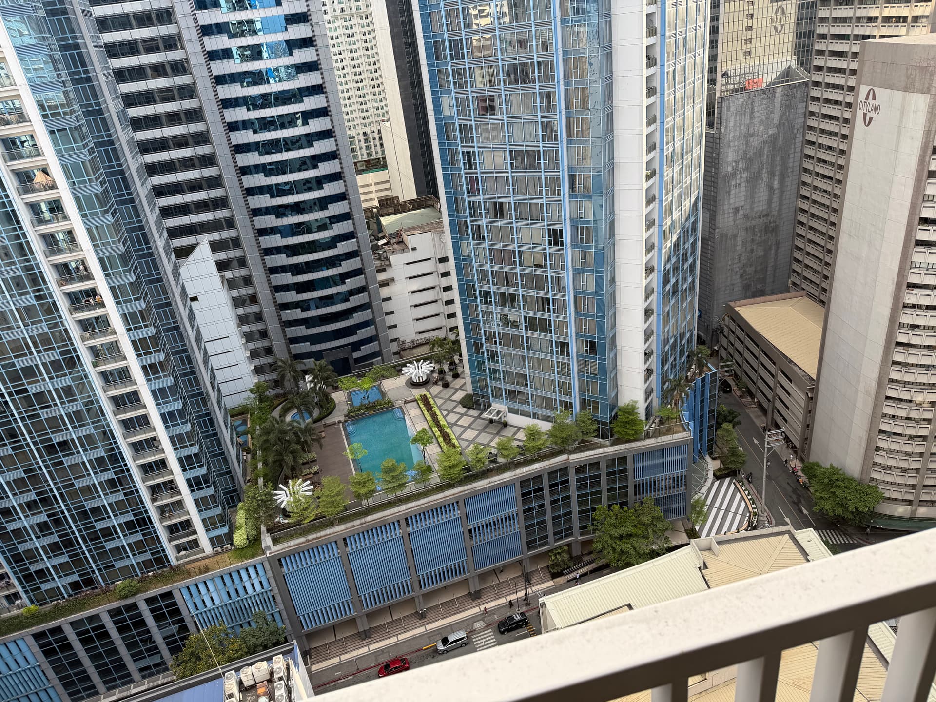 Rent to Own 1 Bedroom with Balcony Condo For Sale in Ellis Makati CBD near Makati Medical Center