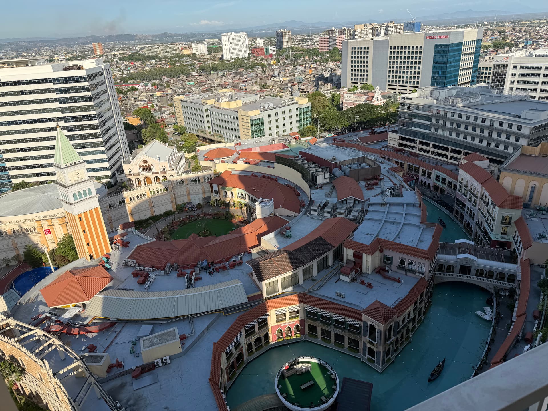 Rent to Own Studio Condo For Sale in St. Mark Residences McKinley Hill Taguig Facing Venice Mall