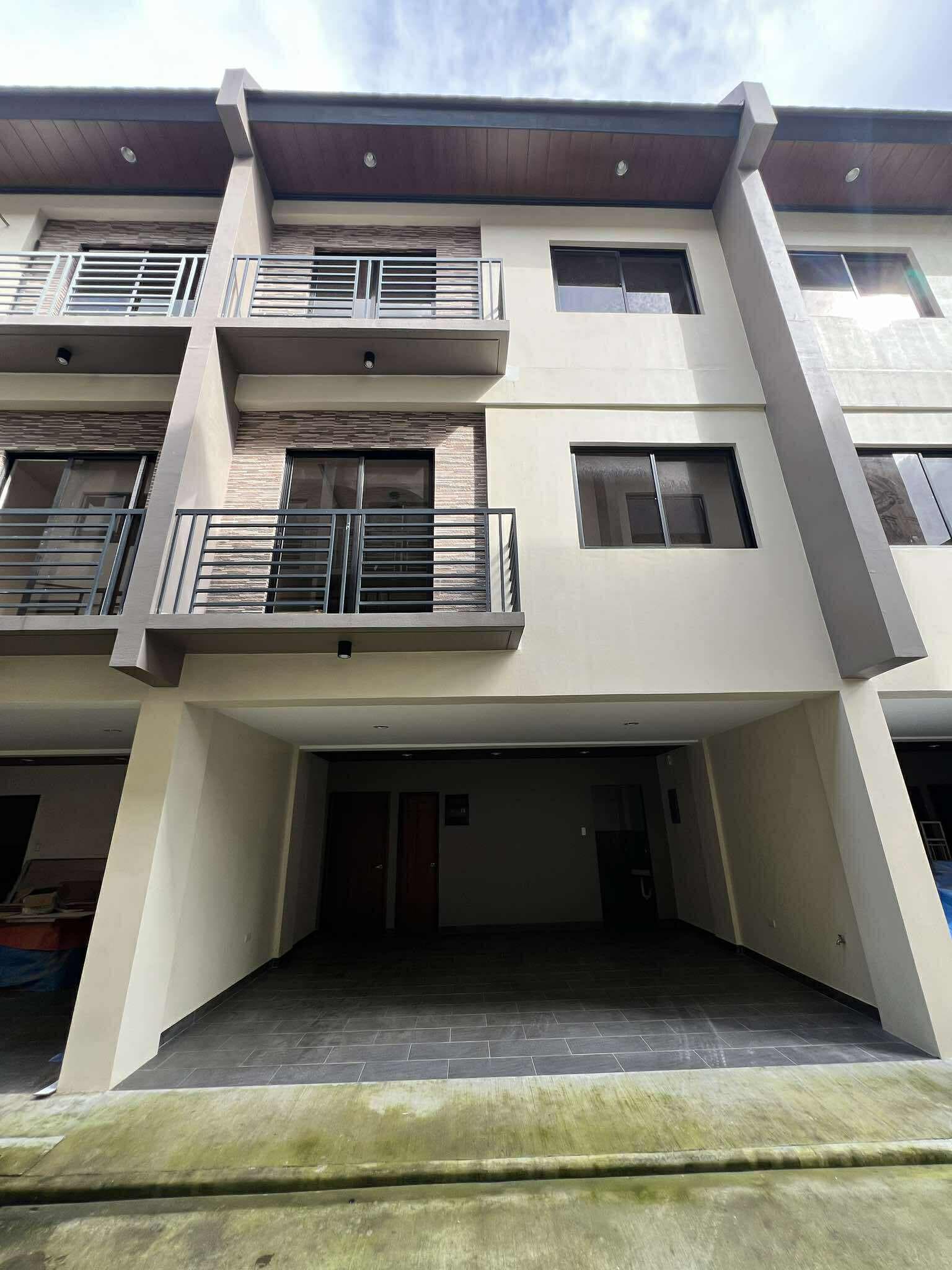 For Sale! Townhouse in Don Antonio Heights Quezon City -AJCQ