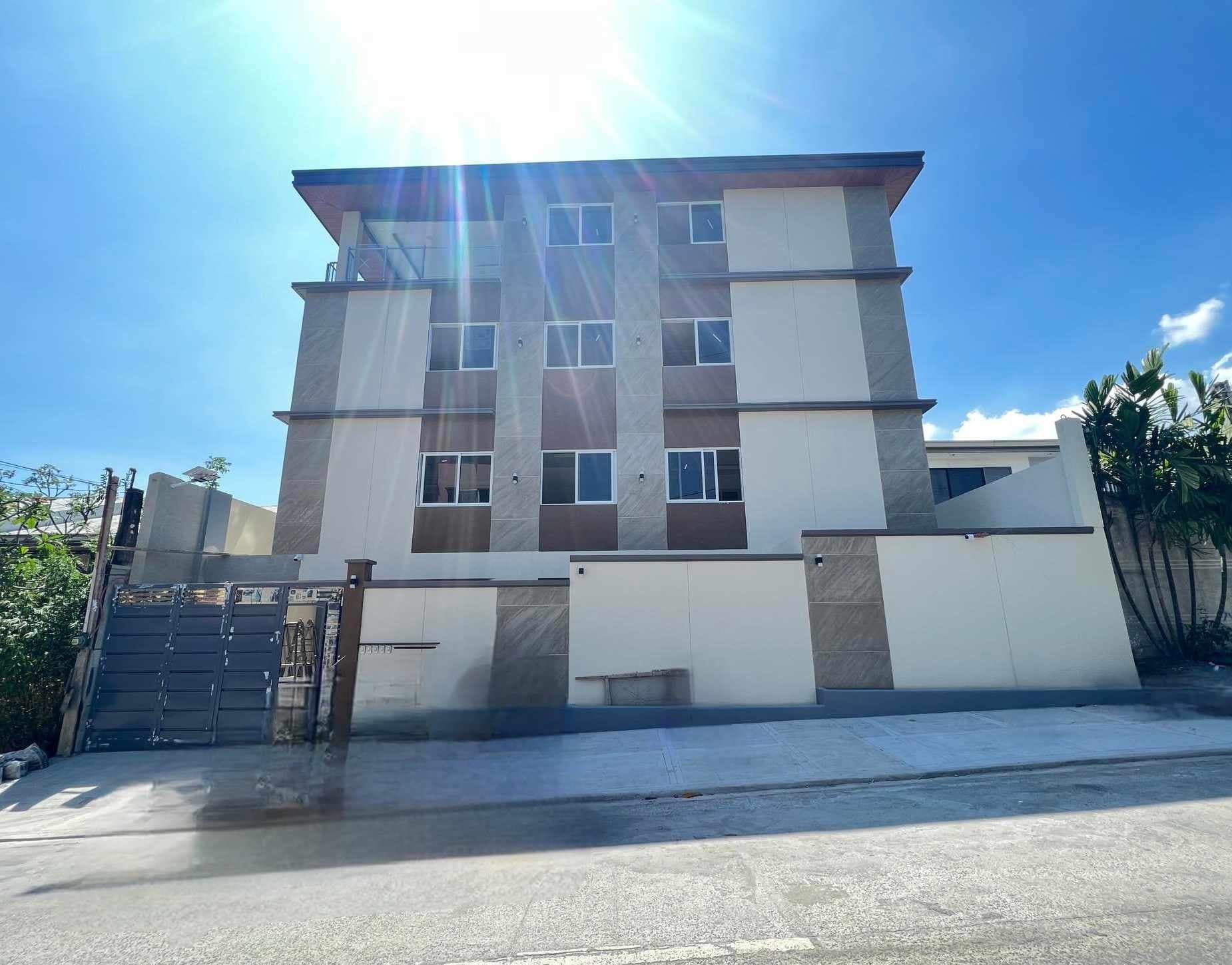 For Sale! Brandnew Pinyahan Quezon City Townhouse with 2 Car Park -AJCQ