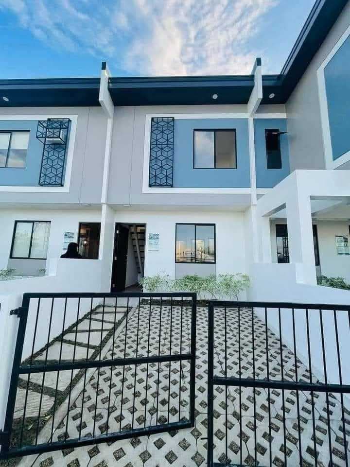 FOR SALE! 2-Storey Townhouse Pre Selling in Brgy Vista Alegre Bacolod city-AP