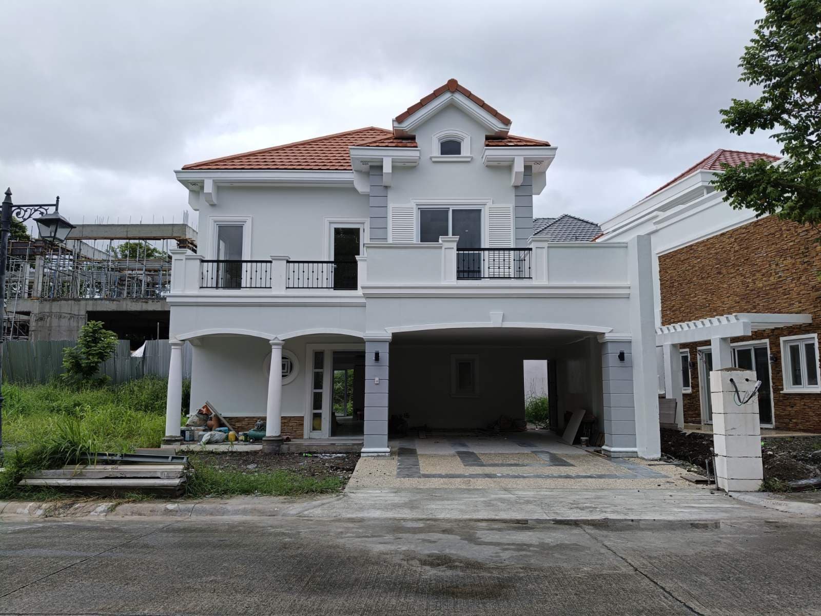 Elegant Modern House and Lot for Sale in Versailles Alabang -MD