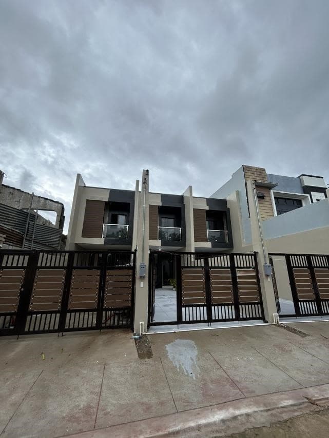 Brand New 9.5M 2 Storey TriplexTownhouse For Sale in Concepcion Dos Marikina Near Ayala Mall - LSS