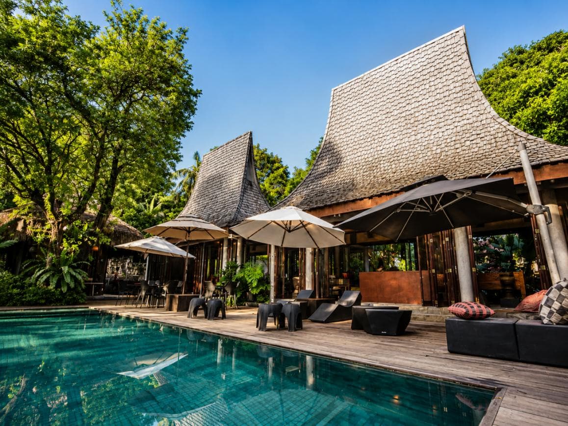 RUSH SALE! Luxury Beach House for Sale in Batangas | 7Bedroom 7BR Private Family Vacation Home