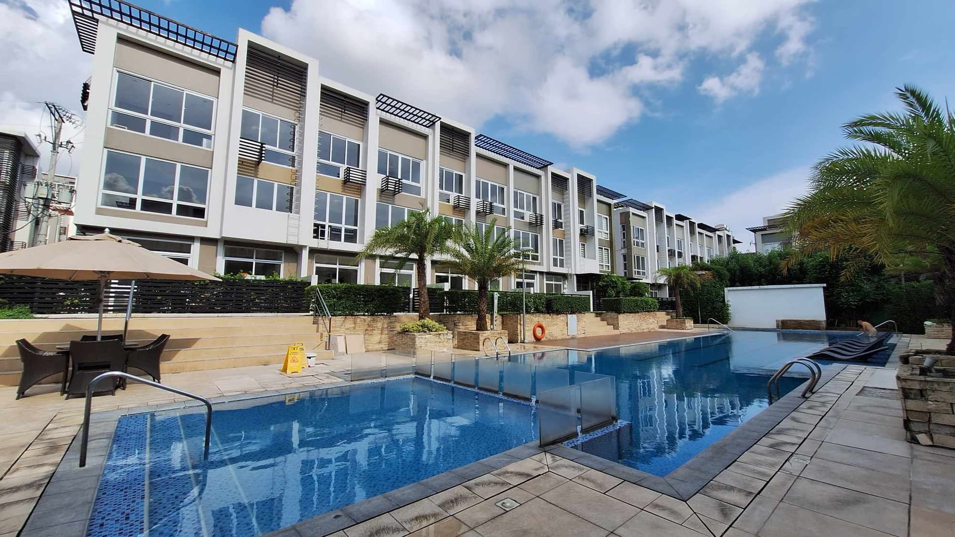 For Sale! Townhouse near Tomas Morato with 3 Bedrooms 35.1M -AJCH