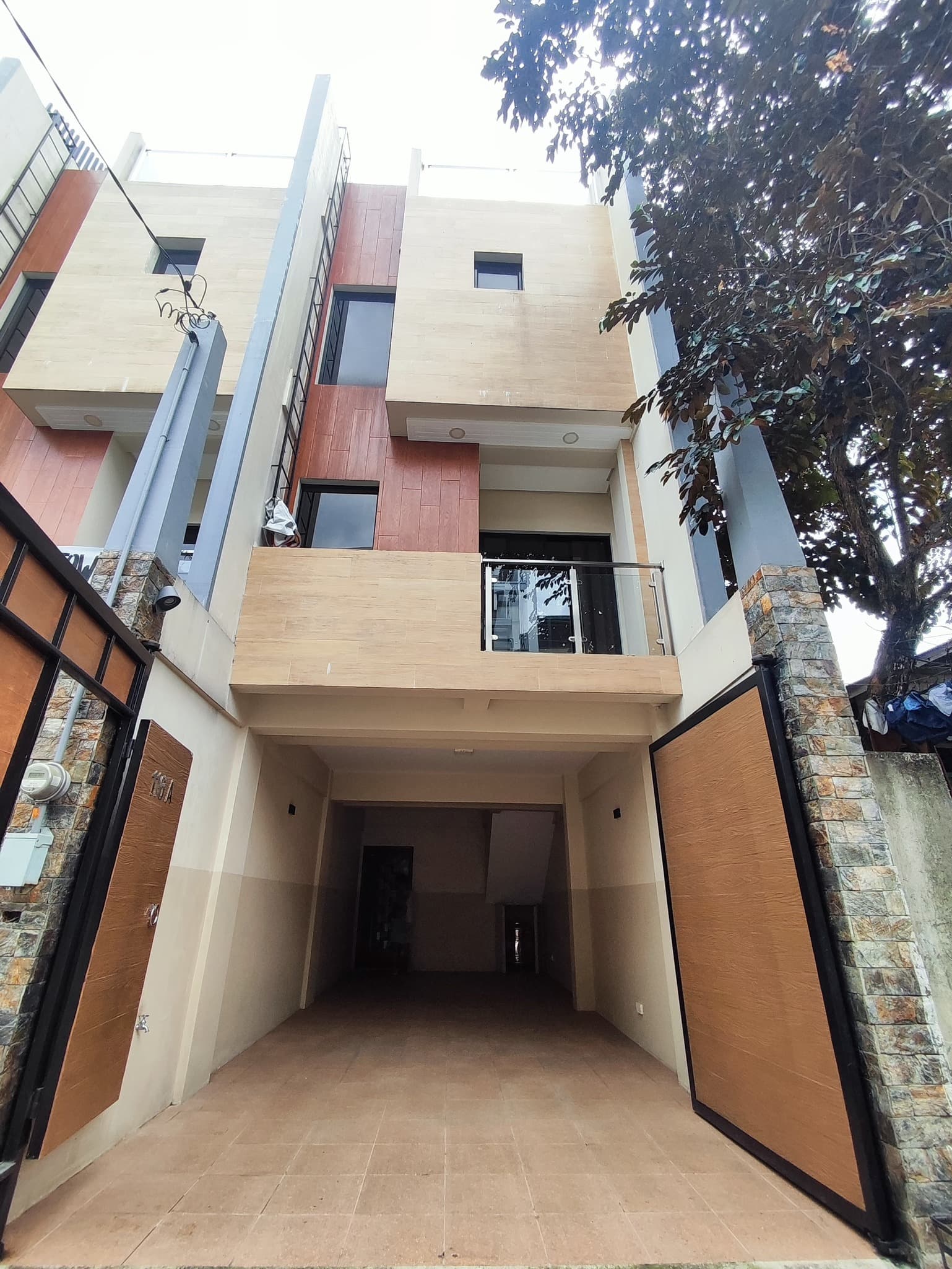 3BR 216sqm Townhouse for Sale in Quezon City