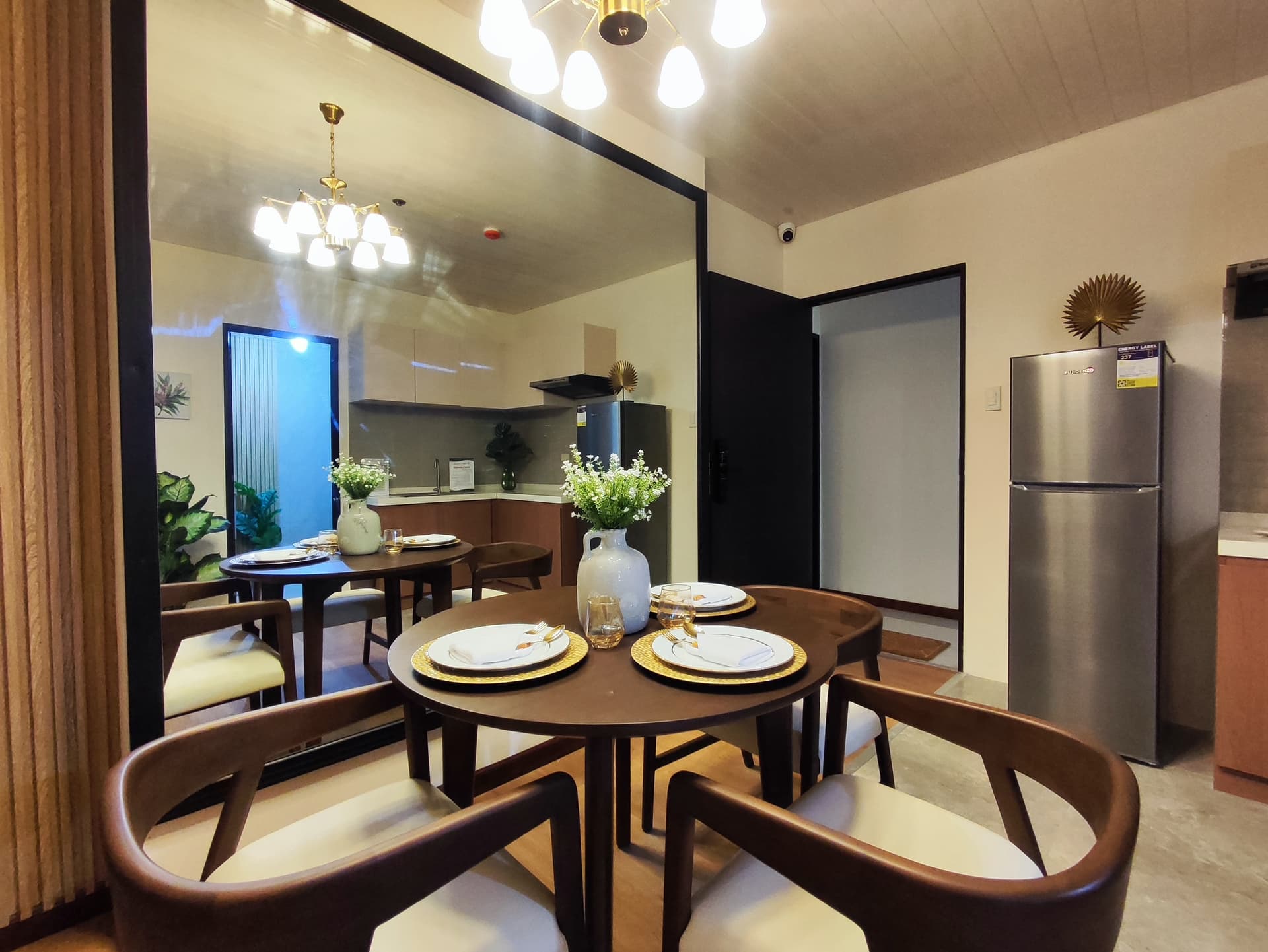 PRESELLING 2 Bedroom w/ Balcony CONDO w/ Generator in Bakakeng Central, Baguio City - CC