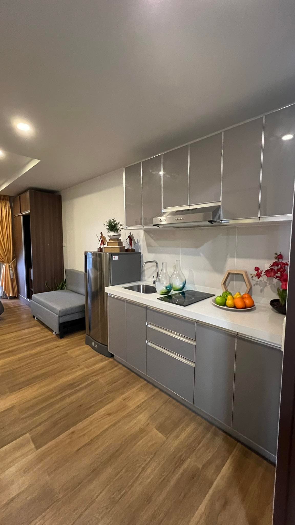 RFO Studio w/ Balcony & Buit in Cabinets Condo Unit near SLU in Rimando, Baguio City - CC