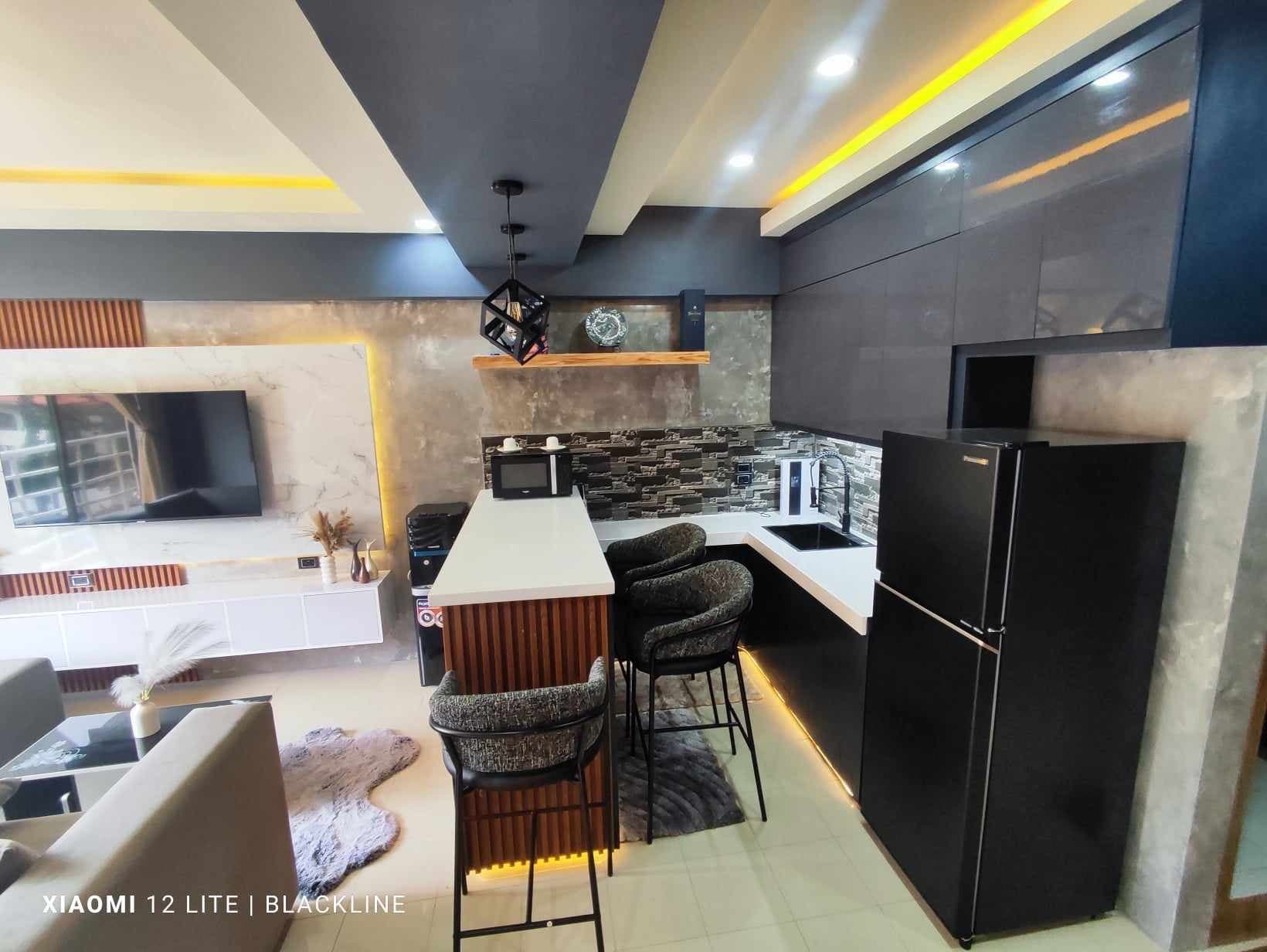 PERPETUAL OWNERSHIP 2-Bedroom w/ terrace Condo Unit w/ Free common parking FOR SALE - CC