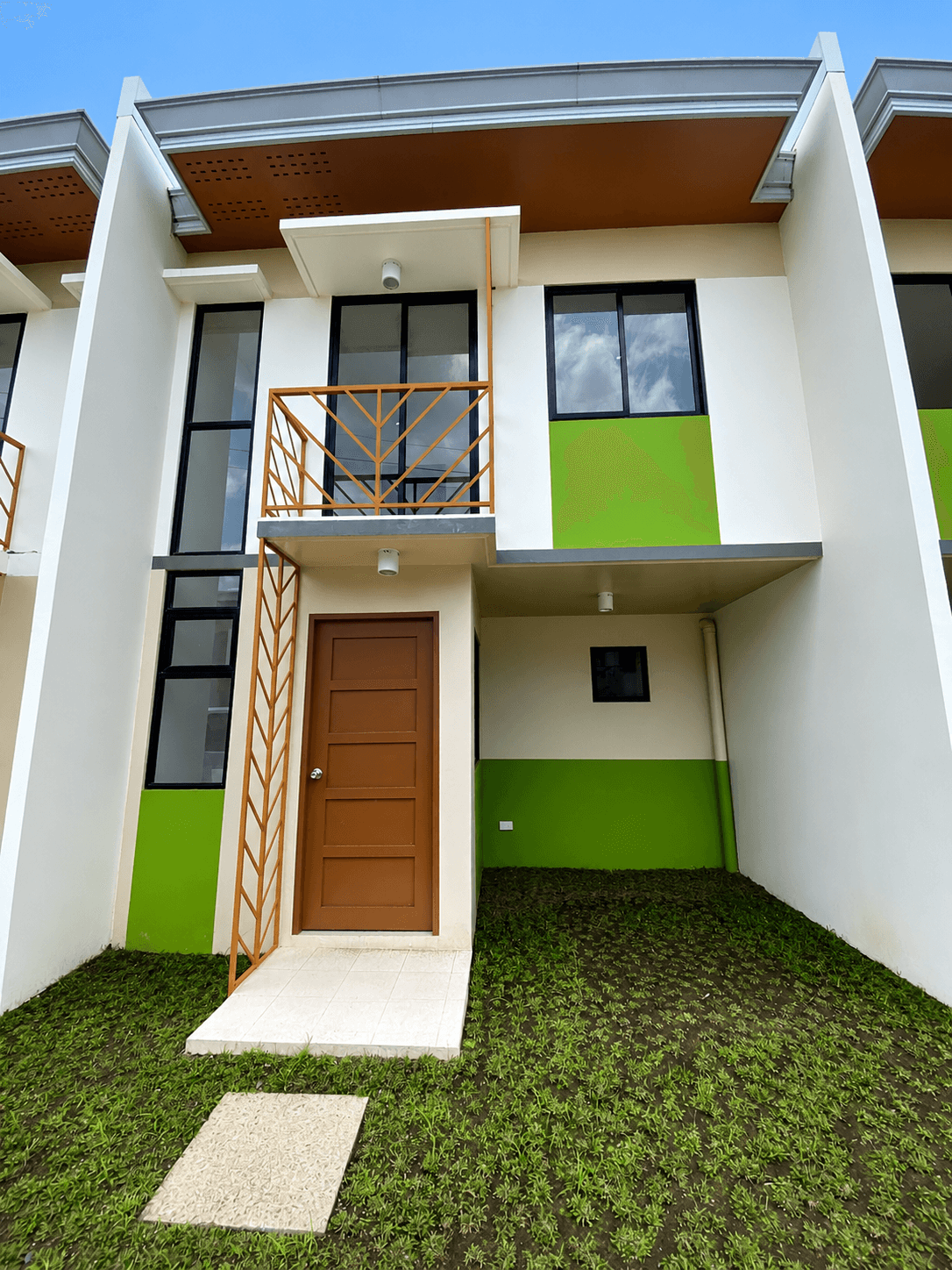 FOR SALE! RFO 2-Storey Townhouse w/ complete amenities in Brgy Granada Bacolod City-AP