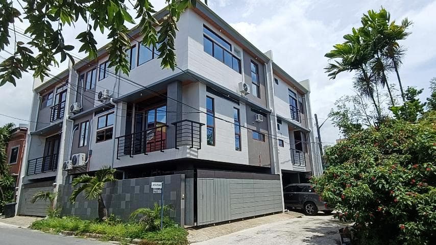 Ready for Occupancy Three Storey House and Lot for Sale in Better Living Paranaque - JB
