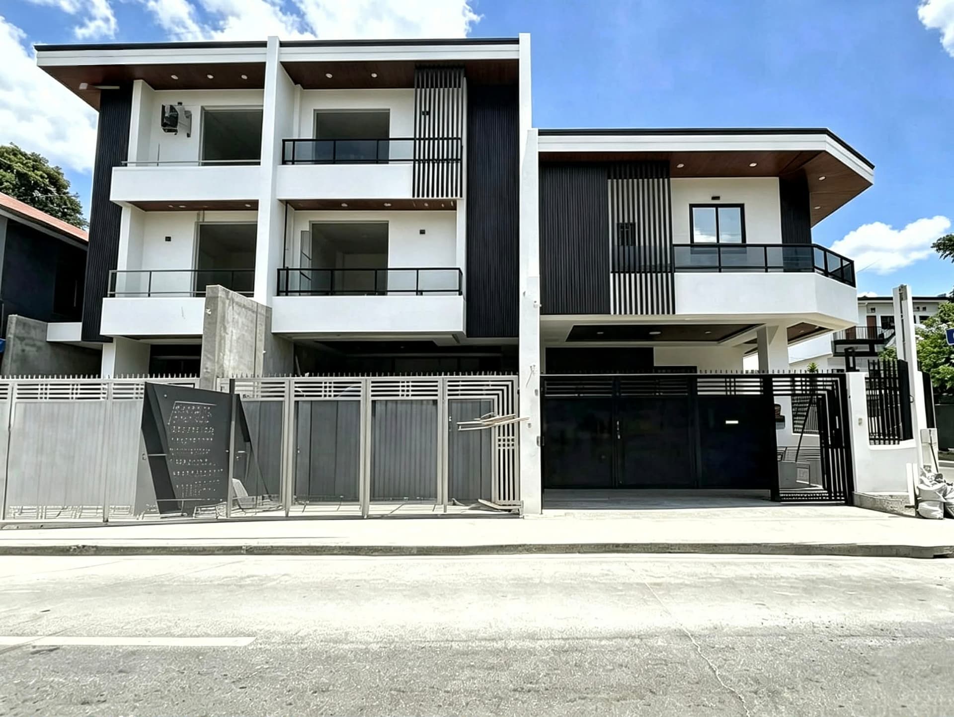 Concepcion Uno Marikina For Sale 3 Storey Townhouse near Bayan Bayanan RG