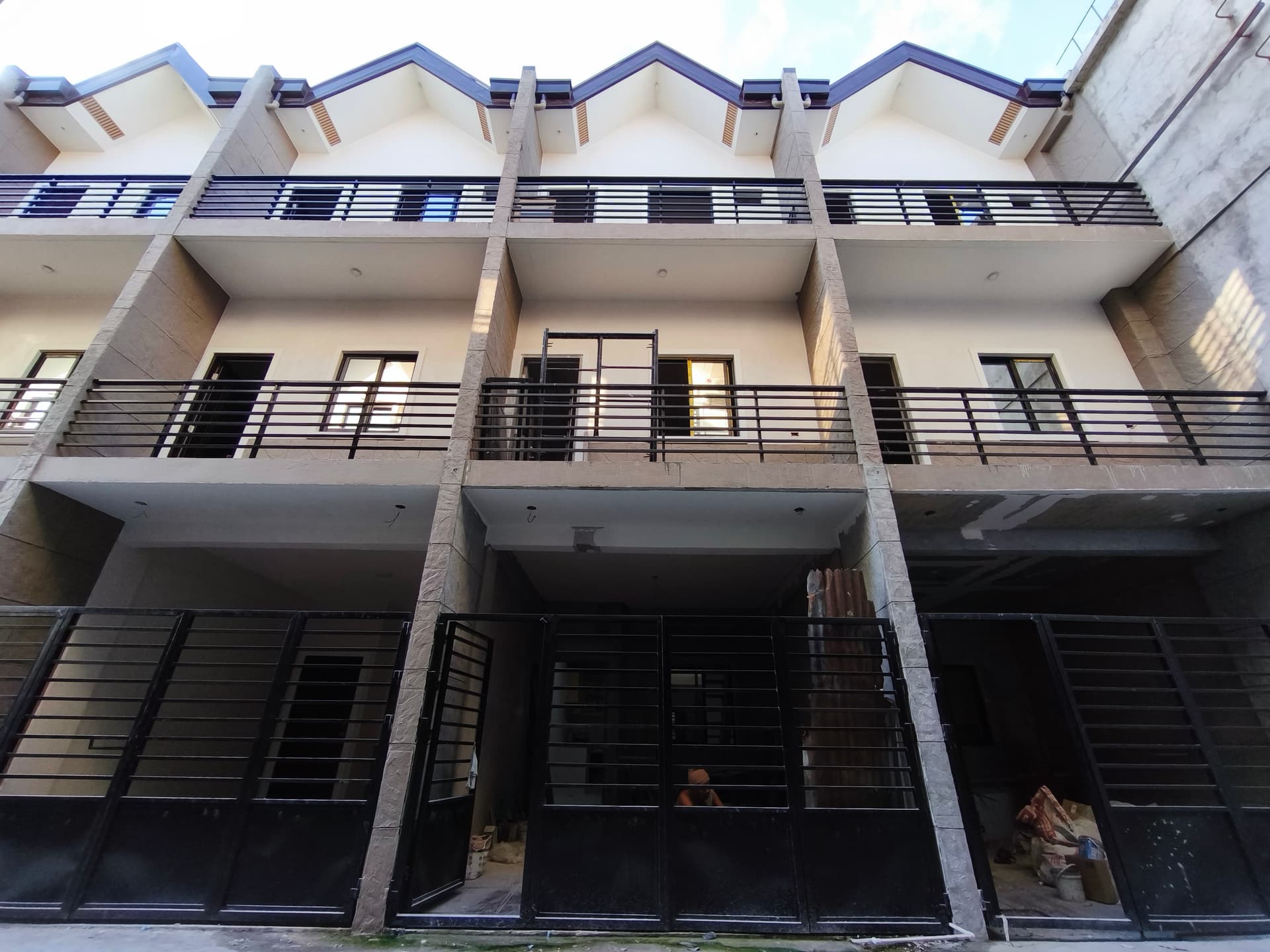 487 Mercedes Ave Brgy. San Miguel Pasig City | 3BR 100sqm Townhouse for Sale in City of Pasig - LSS