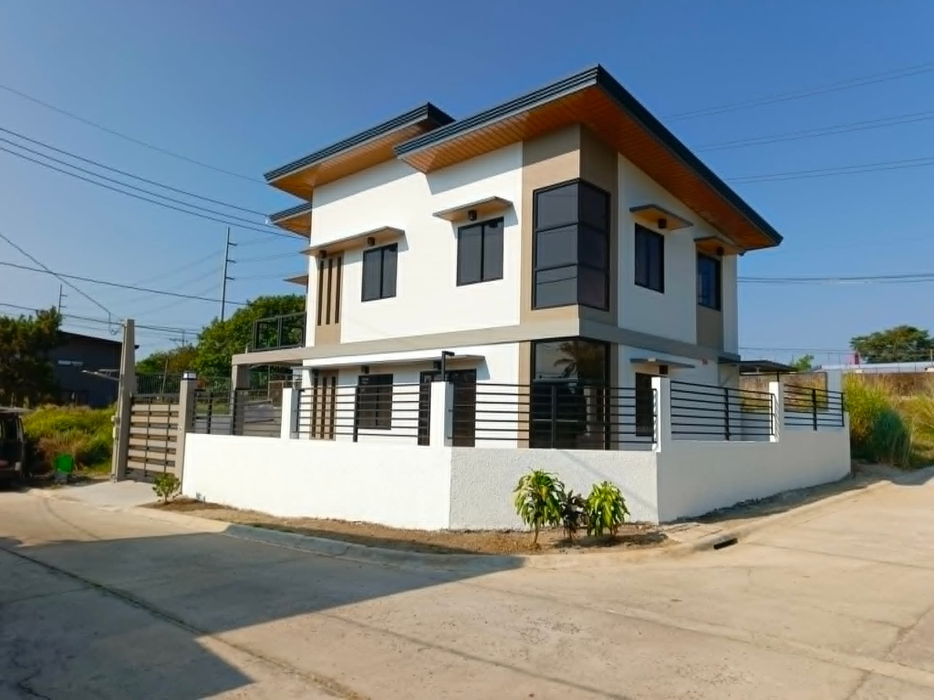 House and Lot For Sale in Salaban Amadeo Cavite (near tagaytay bypass road)-MC