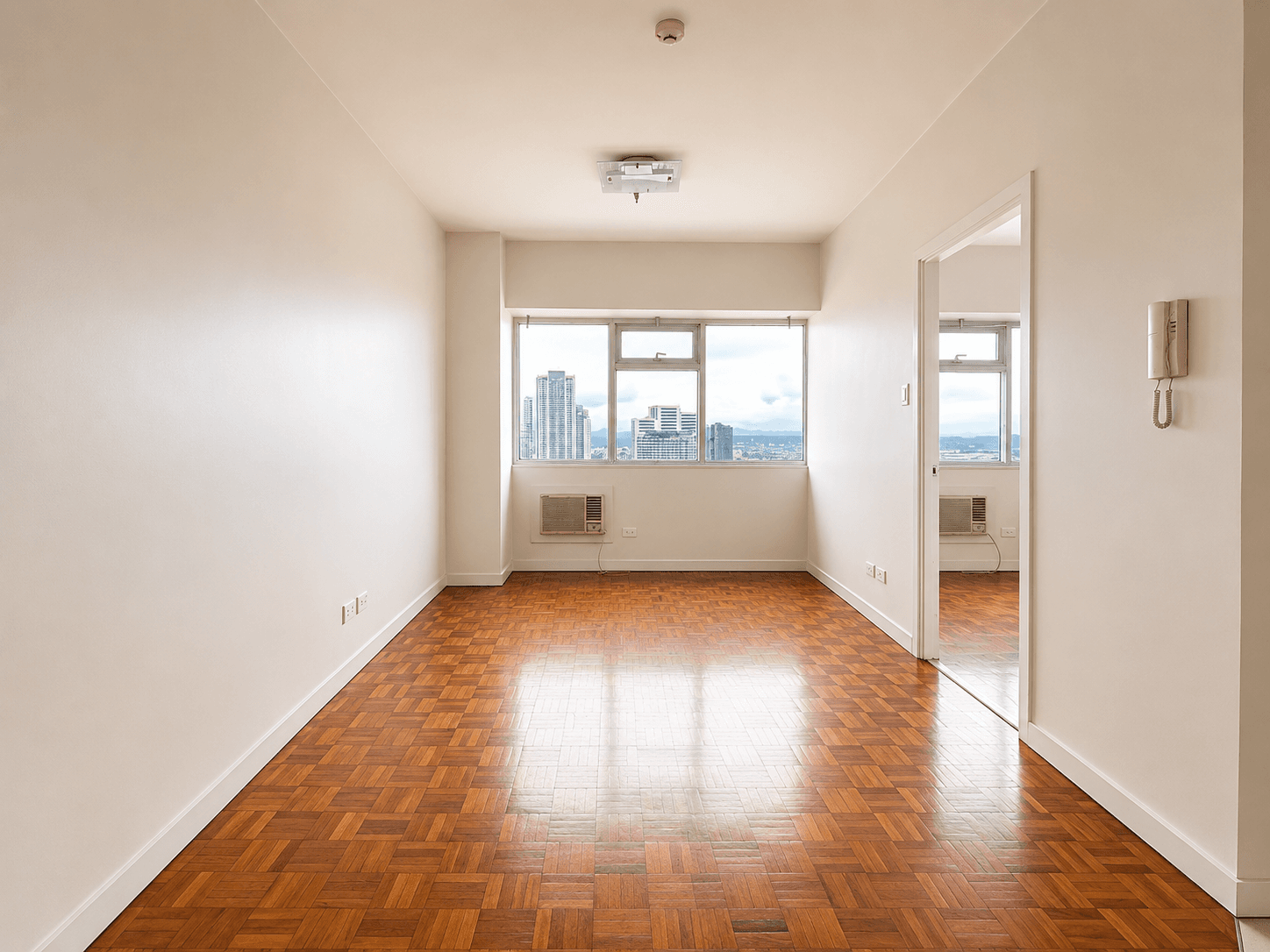 Fifth Avenue Place | 1BR 37sqm Condo for Sale in Taguig