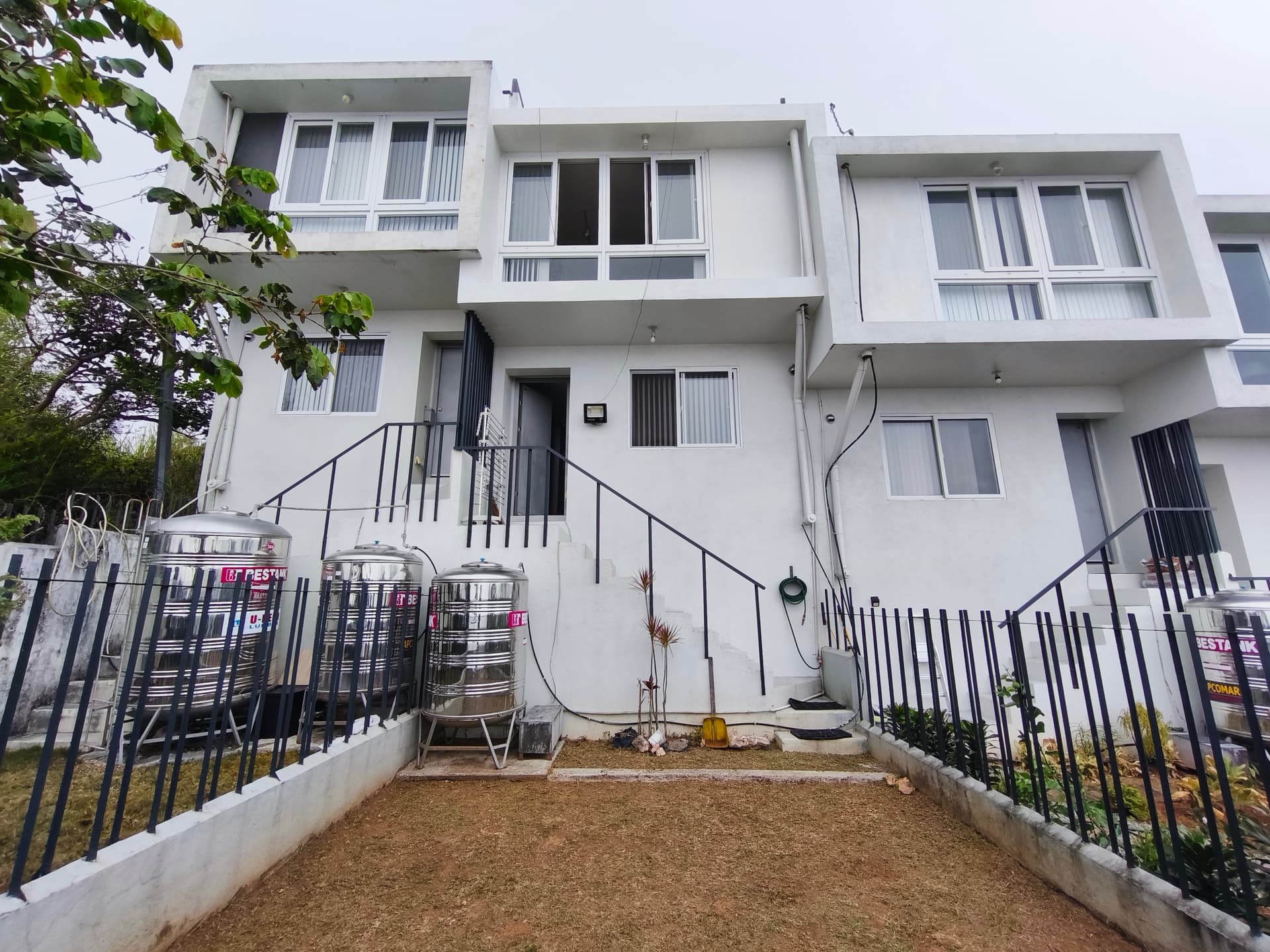 For Sale Pre-owned 3 Storey Townhouse w/ Garden and Breathtaking Mountain and City View-JV2