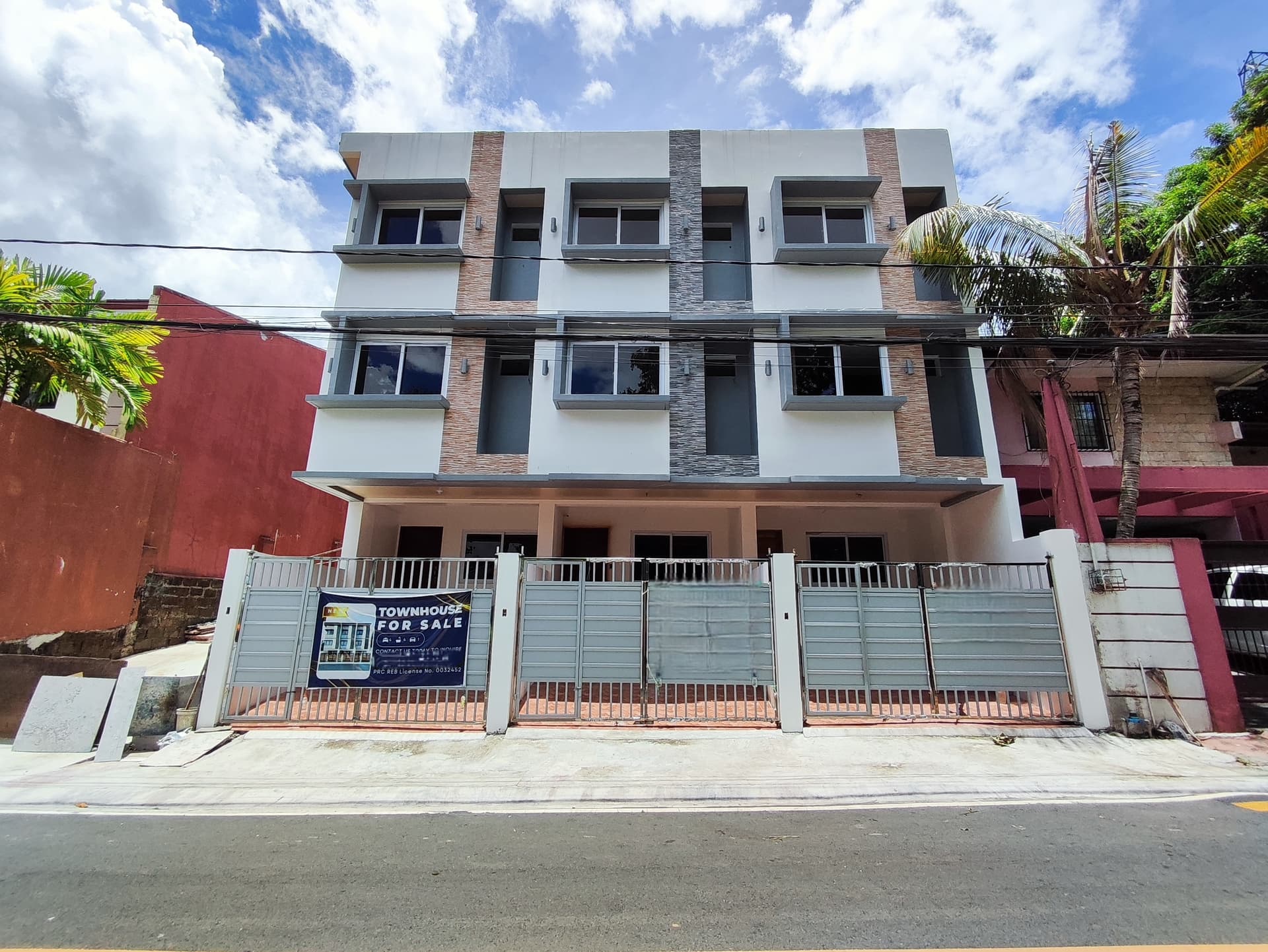 Townhouse for Sale in Brgy.Parang Marikina City-Nd