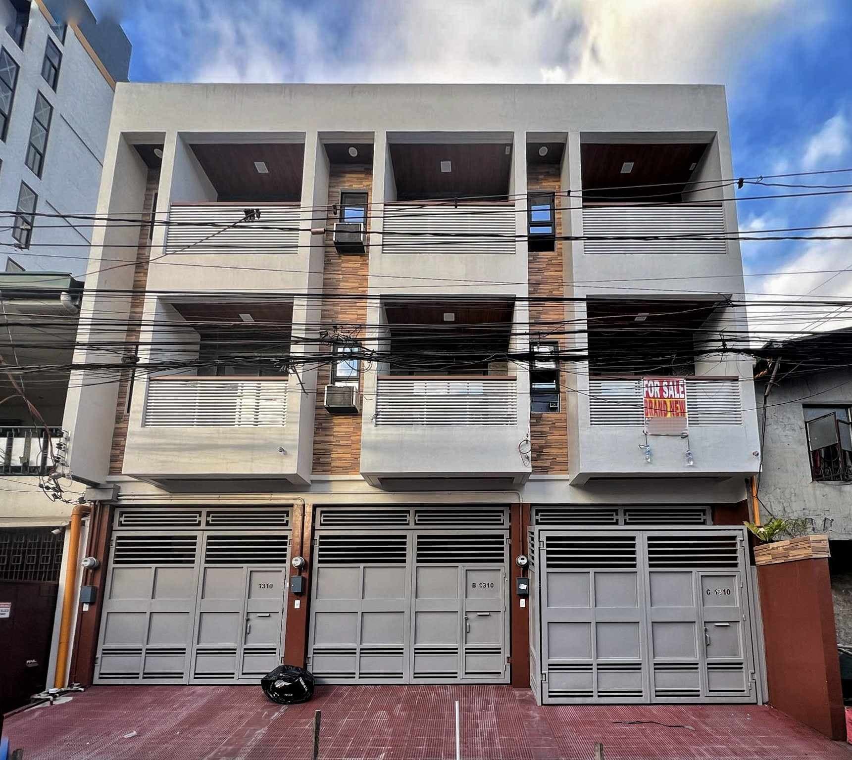 19.5M Brand New 3 Storey Townhouse with 2CG For Sale in Sampaloc Manila Near Dapitan - LSS