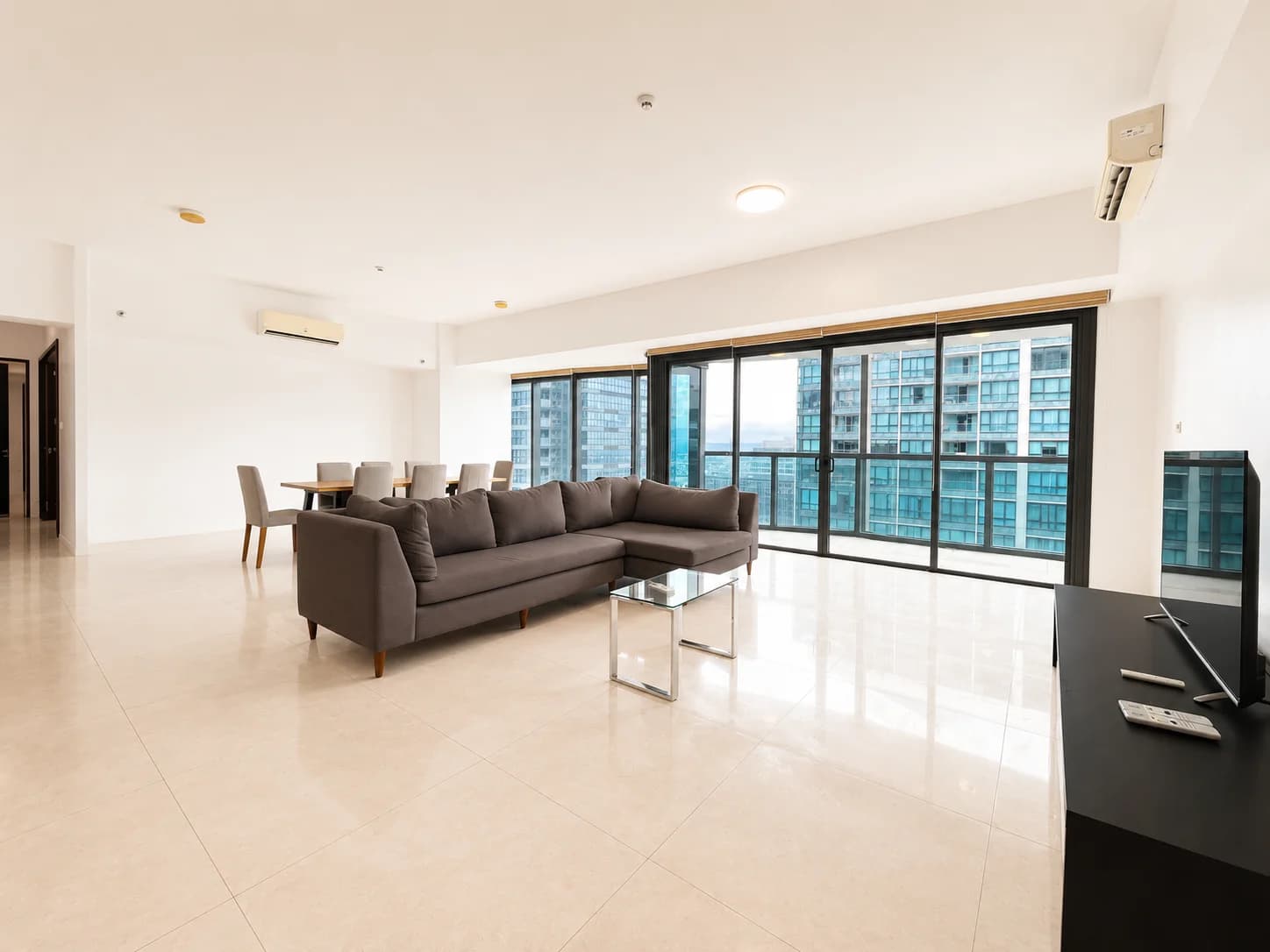 Grand Hyatt Residences - Taguig City - Bgc | 4BR 300sqm Condo for Sale in Taguig City - Bgc