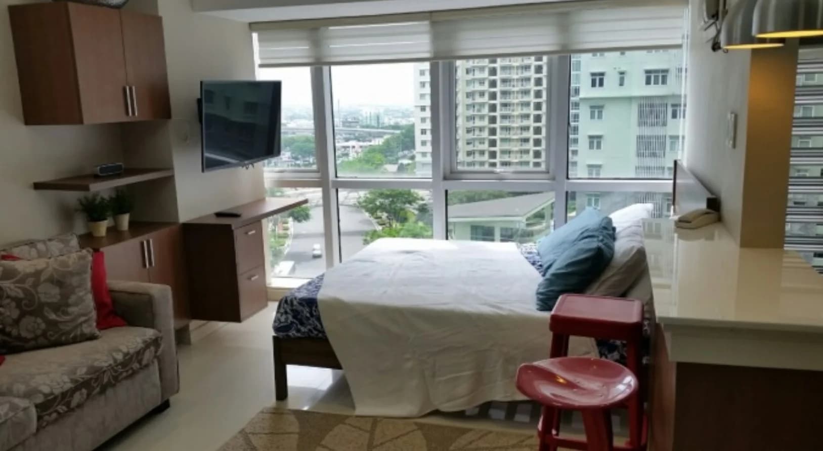 South Of Market | Studio 41sqm Condo for Rent in Taguig City - Bgc