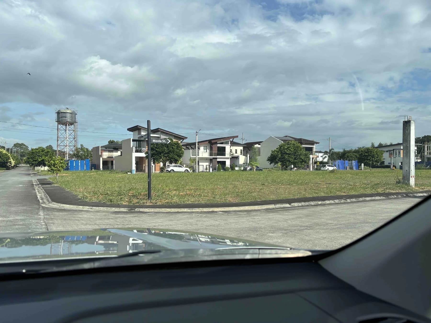 Property main image