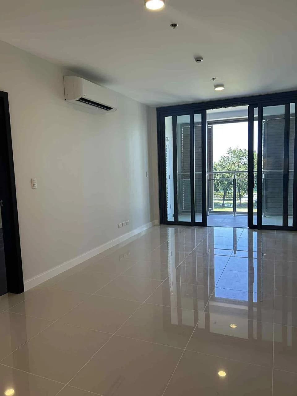 Arbor Lanes | 1BR 68sqm Condo for Sale in Taguig City - Arca South