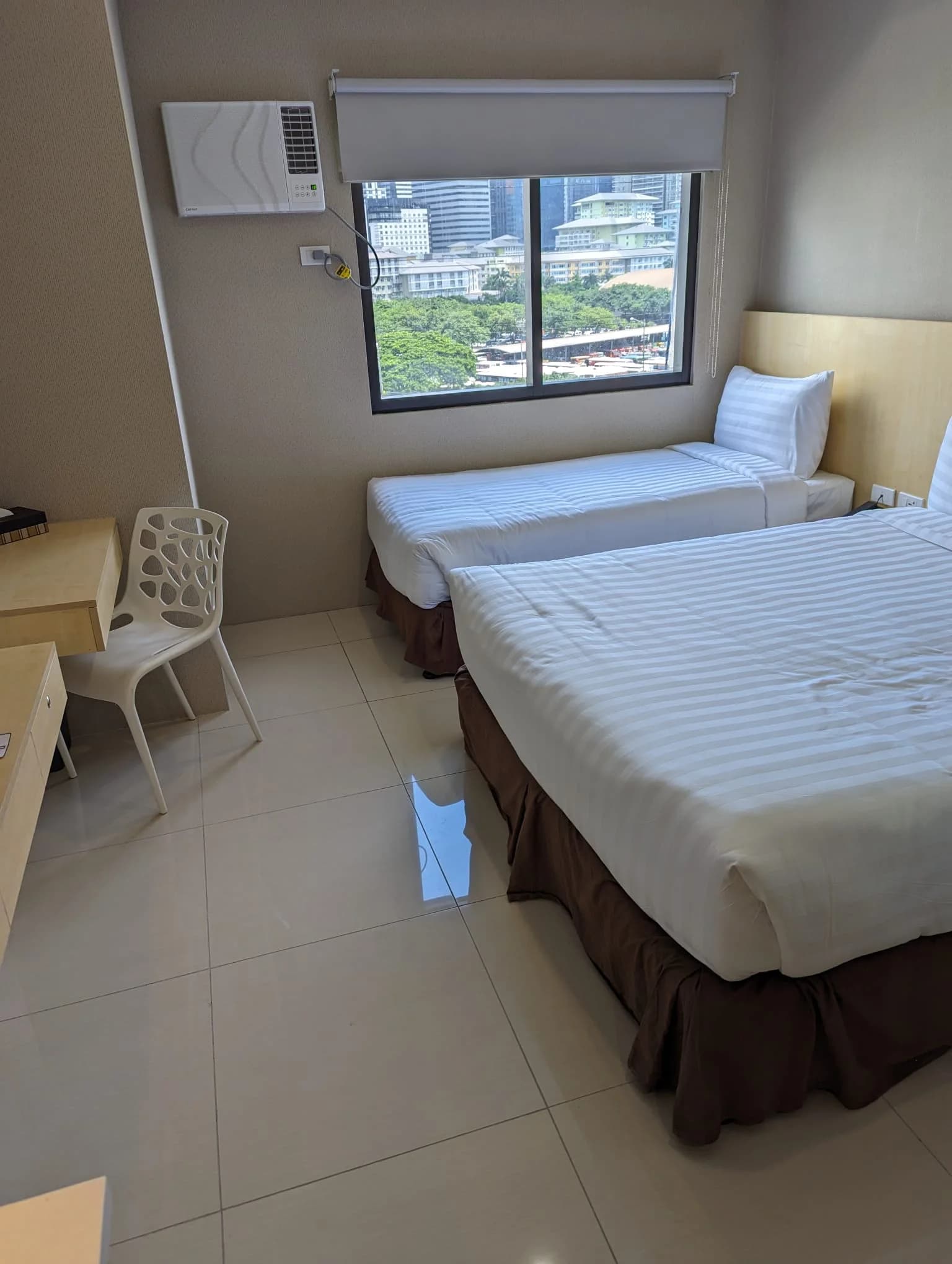 Hotel 101 Fort | Studio 21sqm Condo for Sale in Taguig City - Bgc