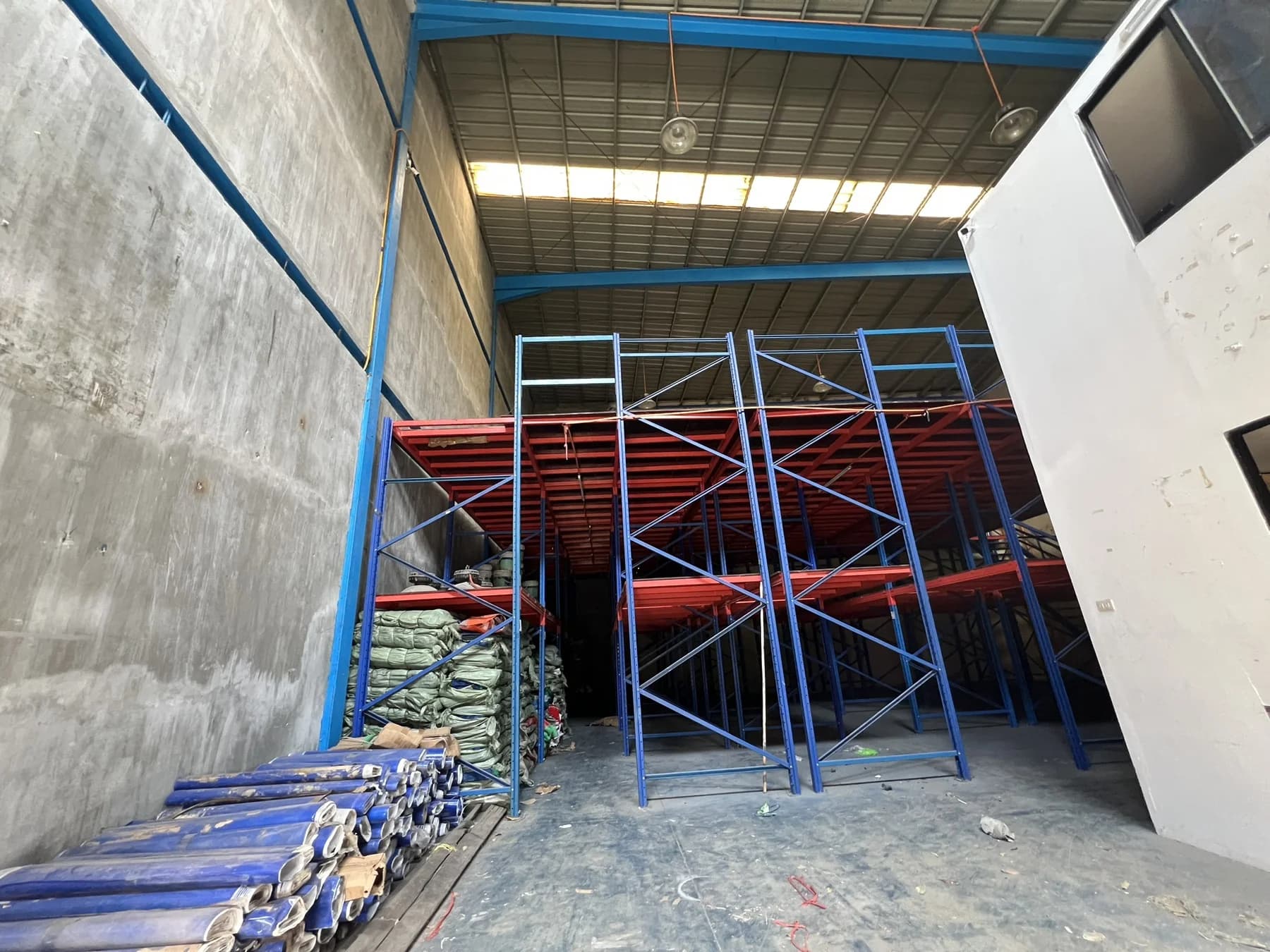 La Suerte - Lucky 9 | 500sqm Warehouse for Rent in Rizal
