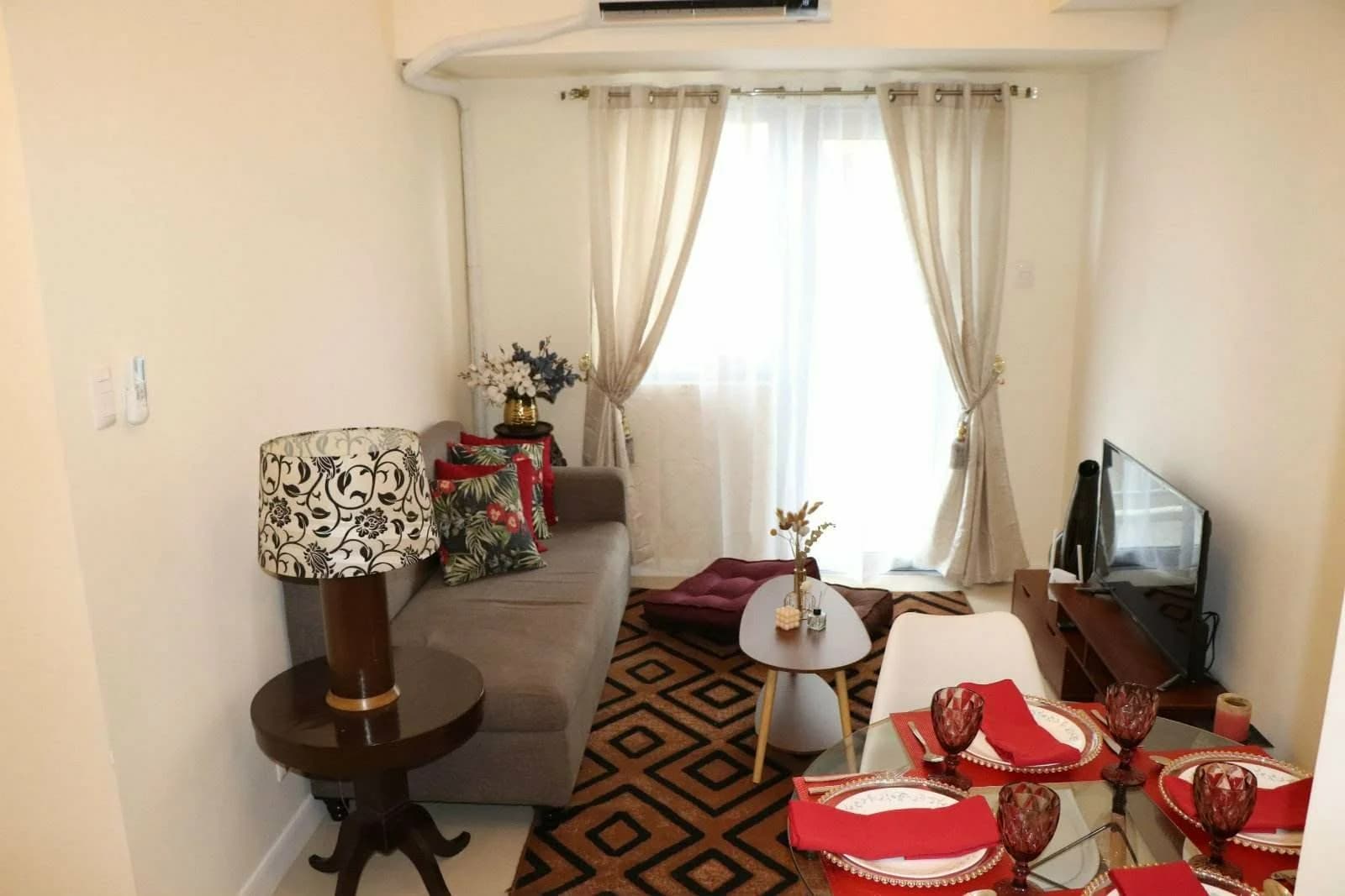 The Vantage At Kapitolyo | 2BR 61sqm Condo for Rent in Pasig City