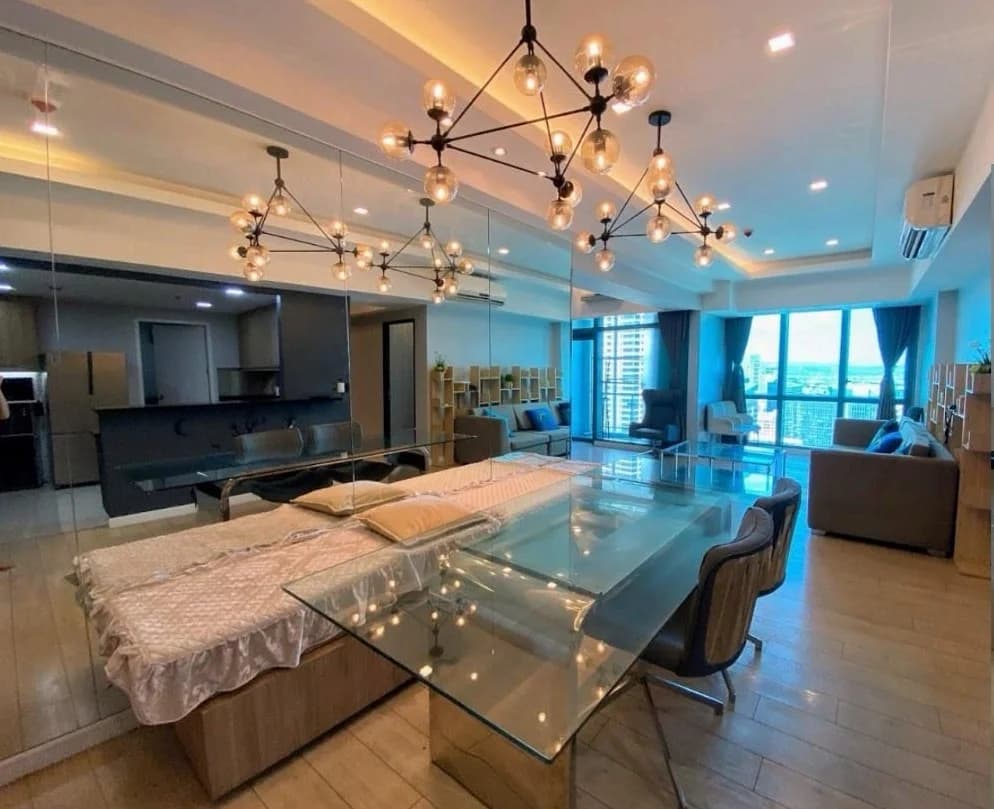 8 Forbestown Road | 2BR 110sqm Condo for Rent in Taguig City - Bgc