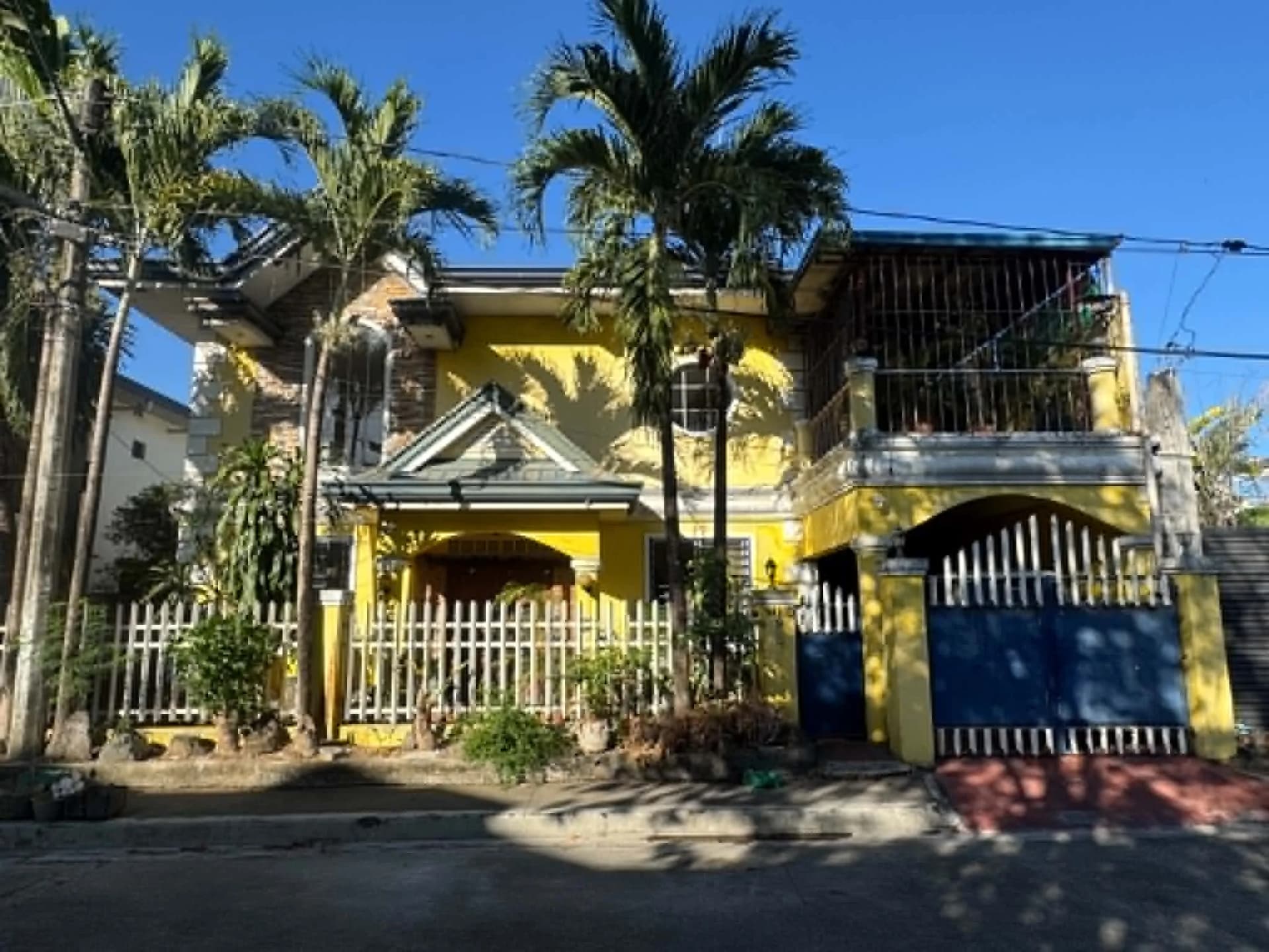 Property main image