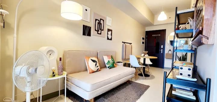 Uptown Parksuites | 1BR 42sqm Condo for Sale in Taguig City - Bgc