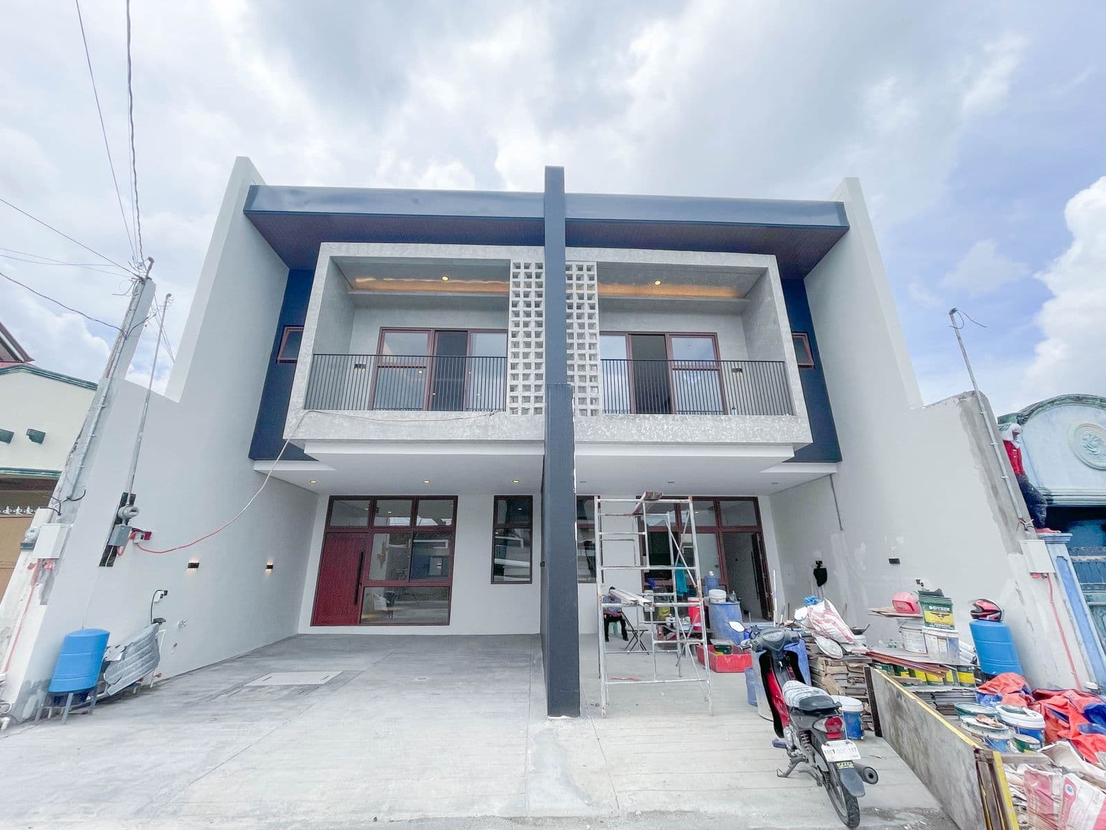 BRAND NEW HOUSE FOR SALE IN PARANAQUE - BETTER LIVING DUPLEX 4 BEDROOMS