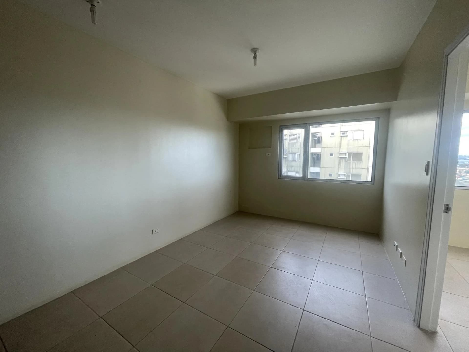 Avida Towers One Union Place | 1BR 40sqm Condo for Rent in Taguig City - Arca South