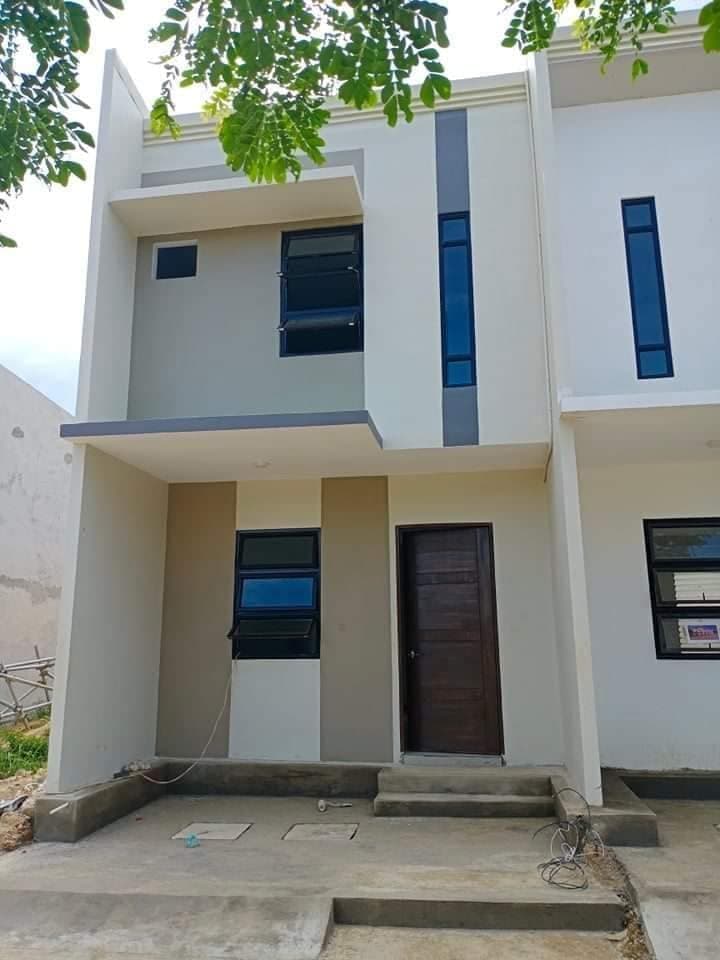 Pasalo Unfurnished 2-bedroom Townhouse For Sale By Owner in Cebu City